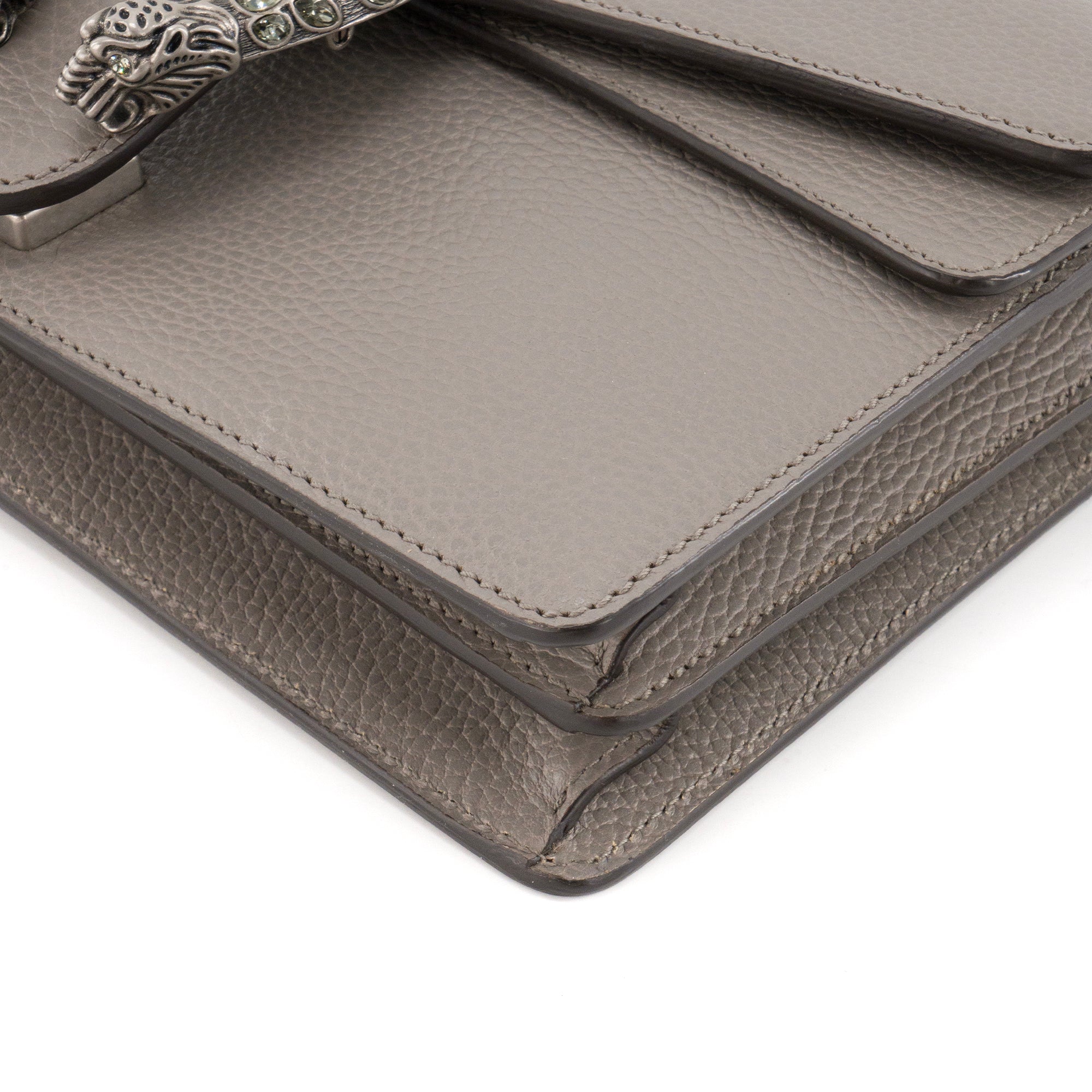 GUCCI - Sac à épaule Dionysus Gucci en cuir grainé gris