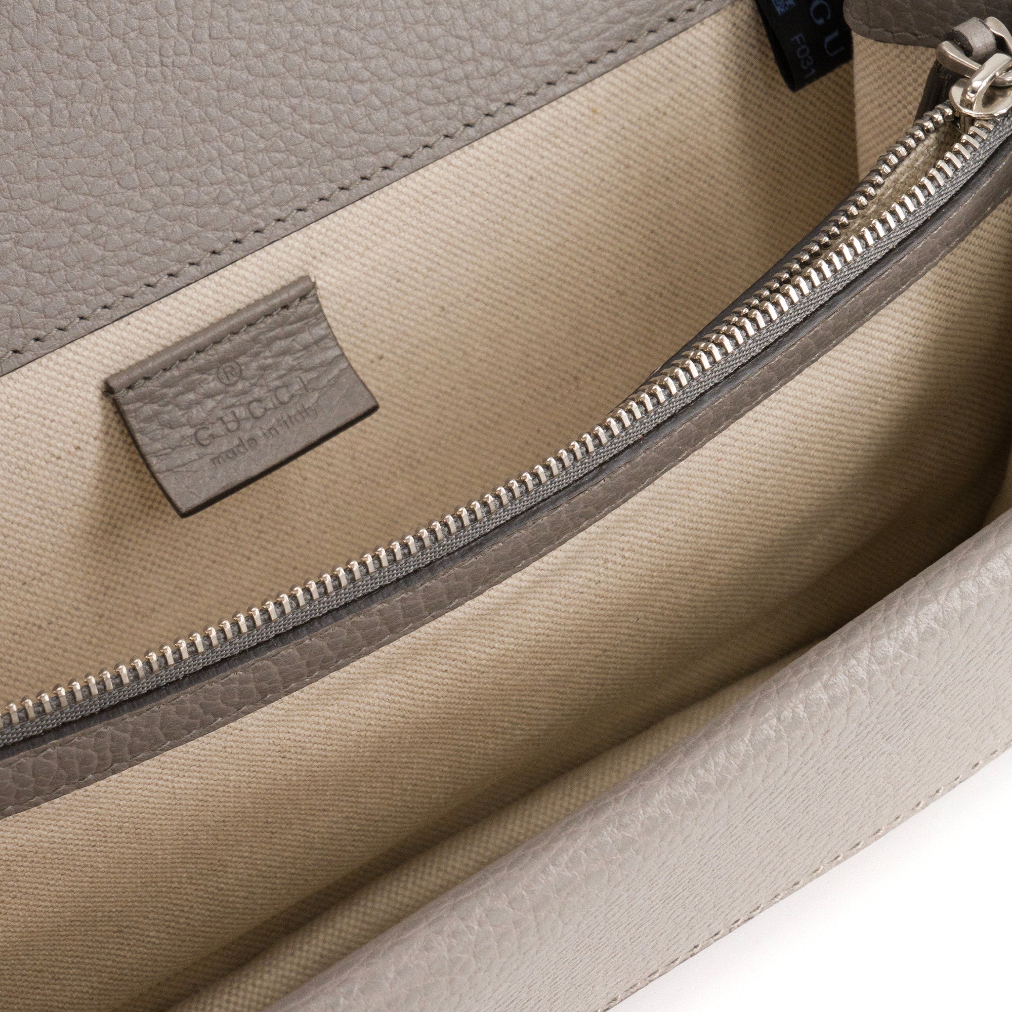 GUCCI - Sac à épaule Dionysus Gucci en cuir grainé gris