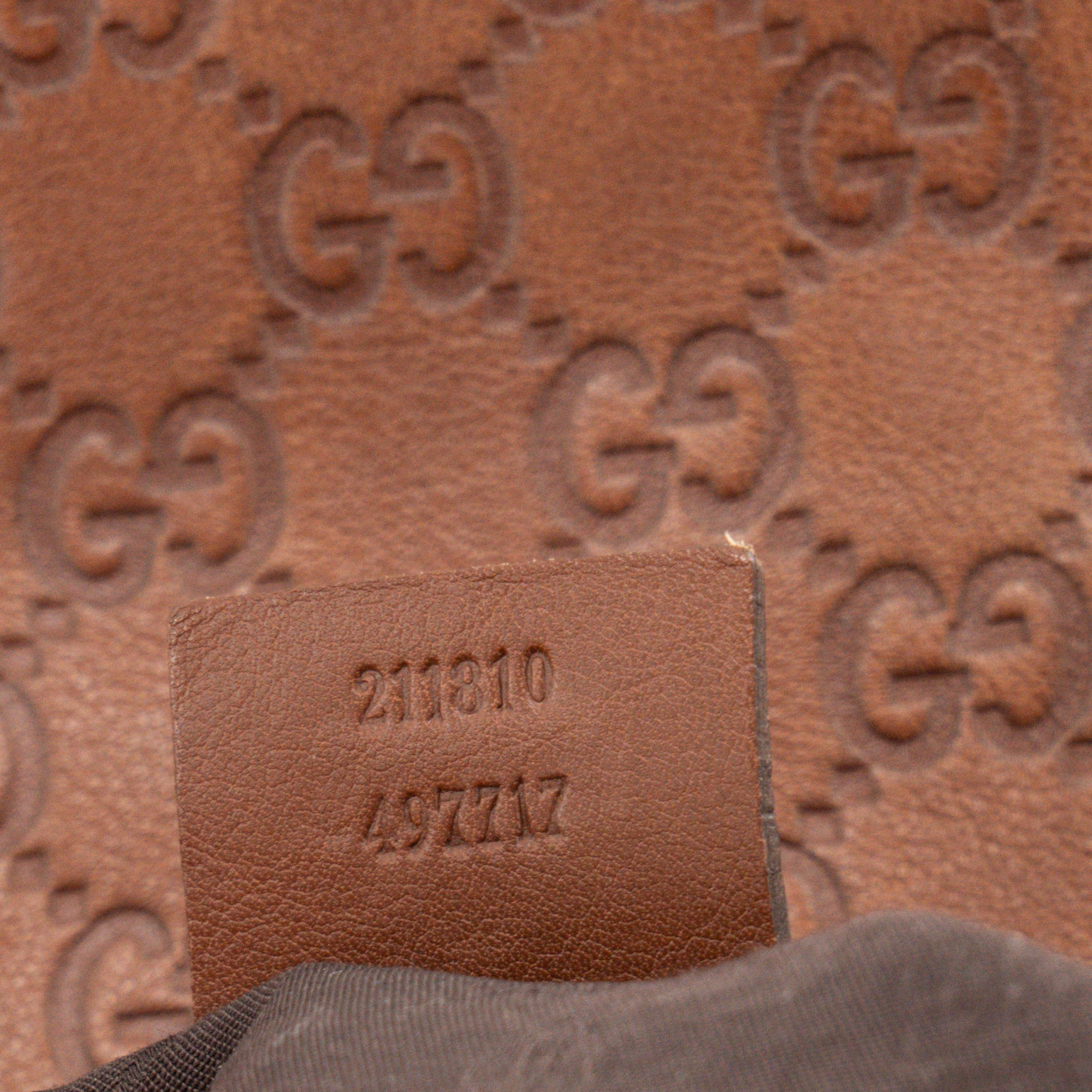 GUCCI - Gucci shoulder bag in vintage brown embossed leather