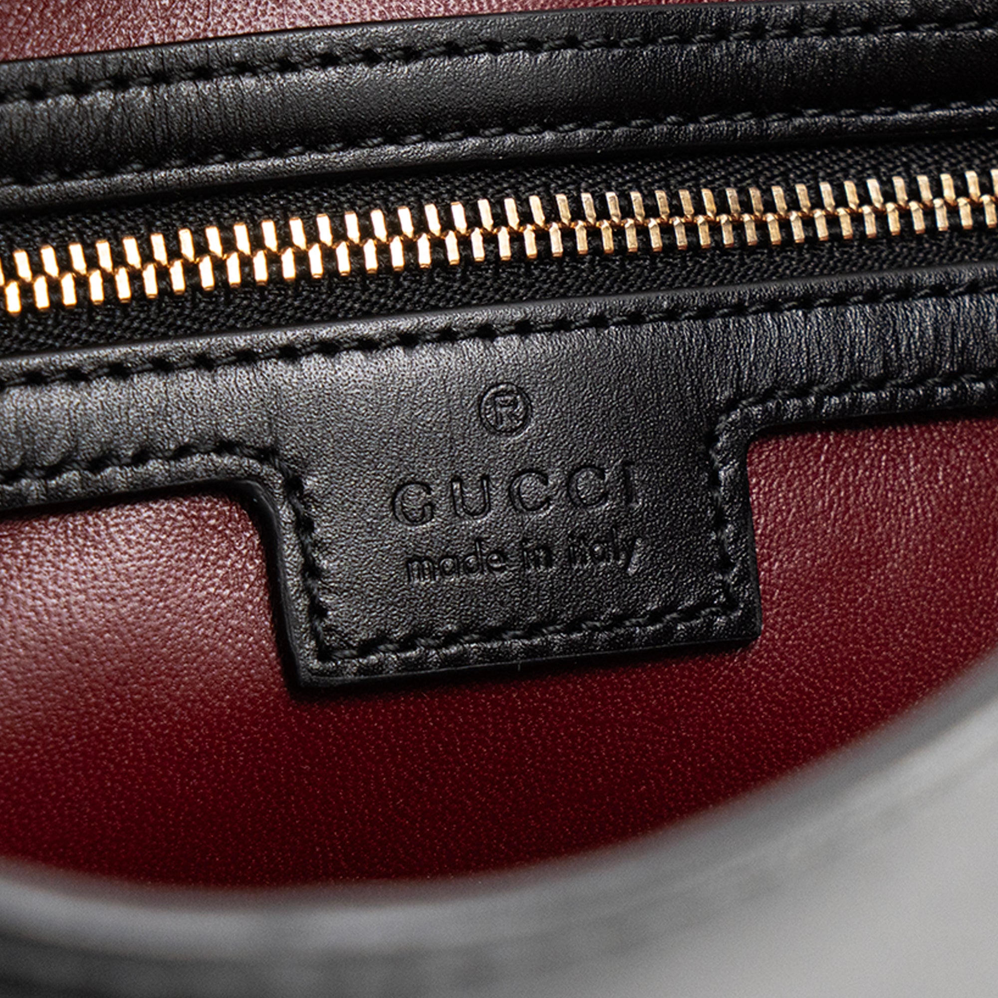 GUCCI - Sac à bandoulière Jackie 1961 Gucci en cuir lisse noir