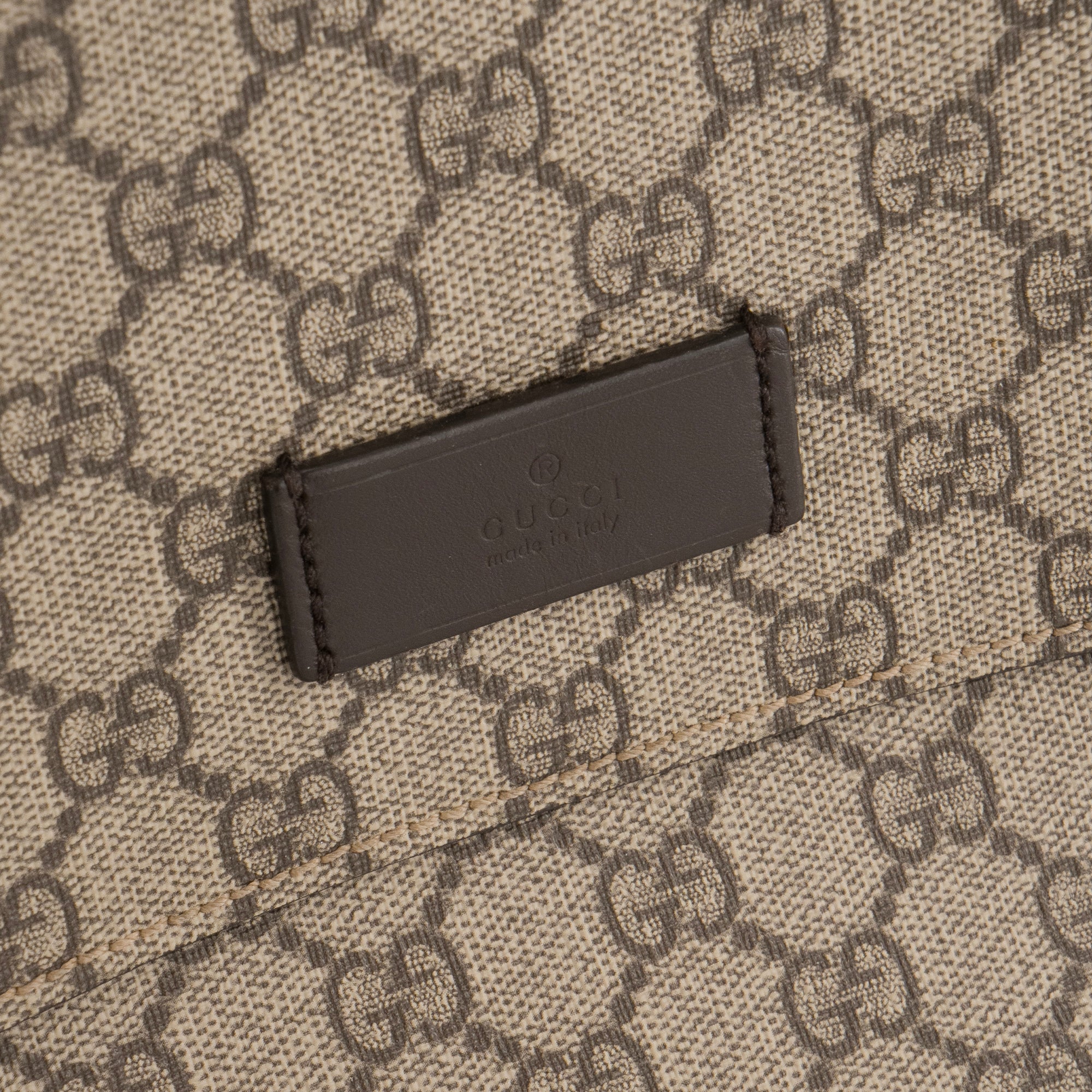 GUCCI - Sac à langer Gucci en toile enduite monogrammée