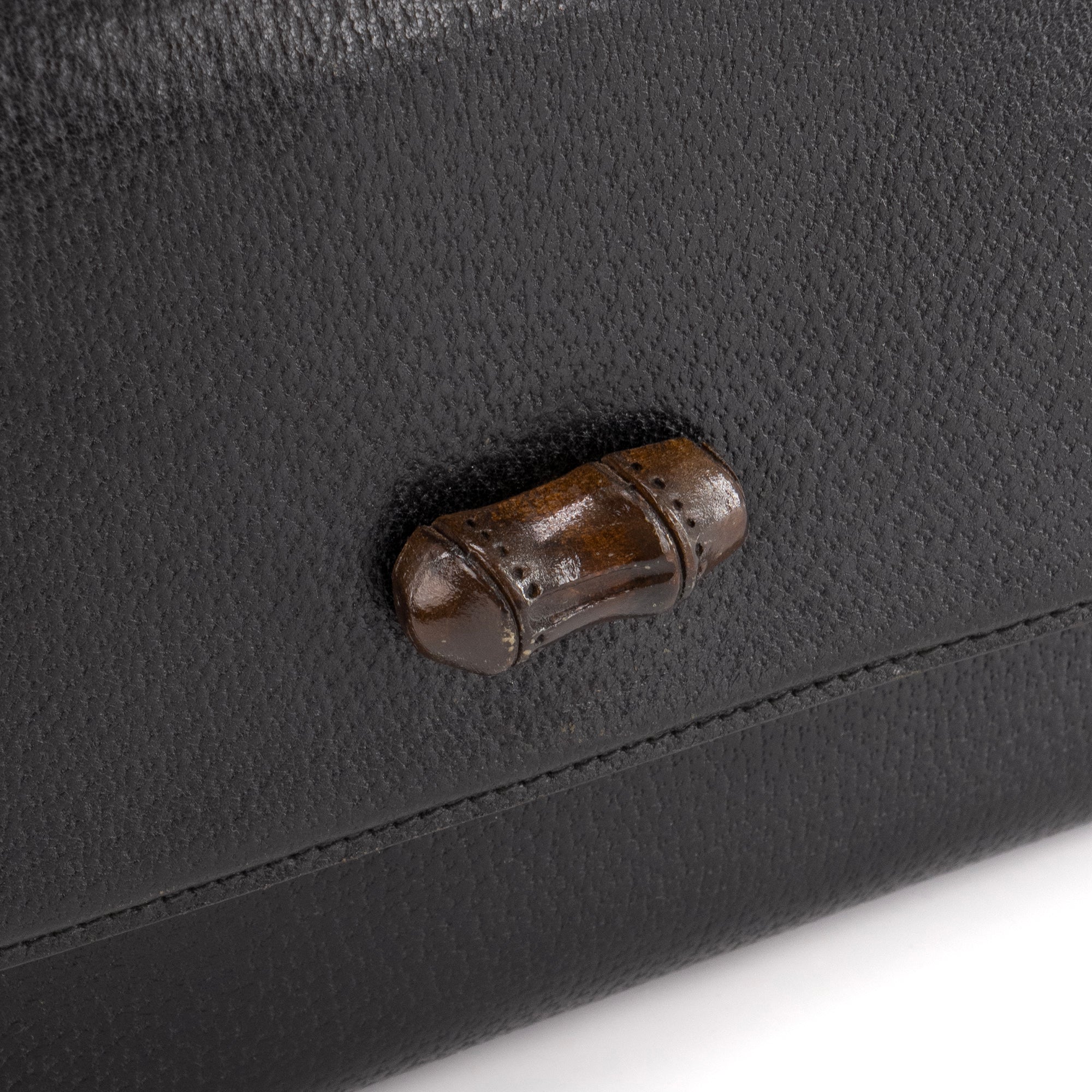 GUCCI - Sac à main Bamboo Gucci en cuir grainé noir