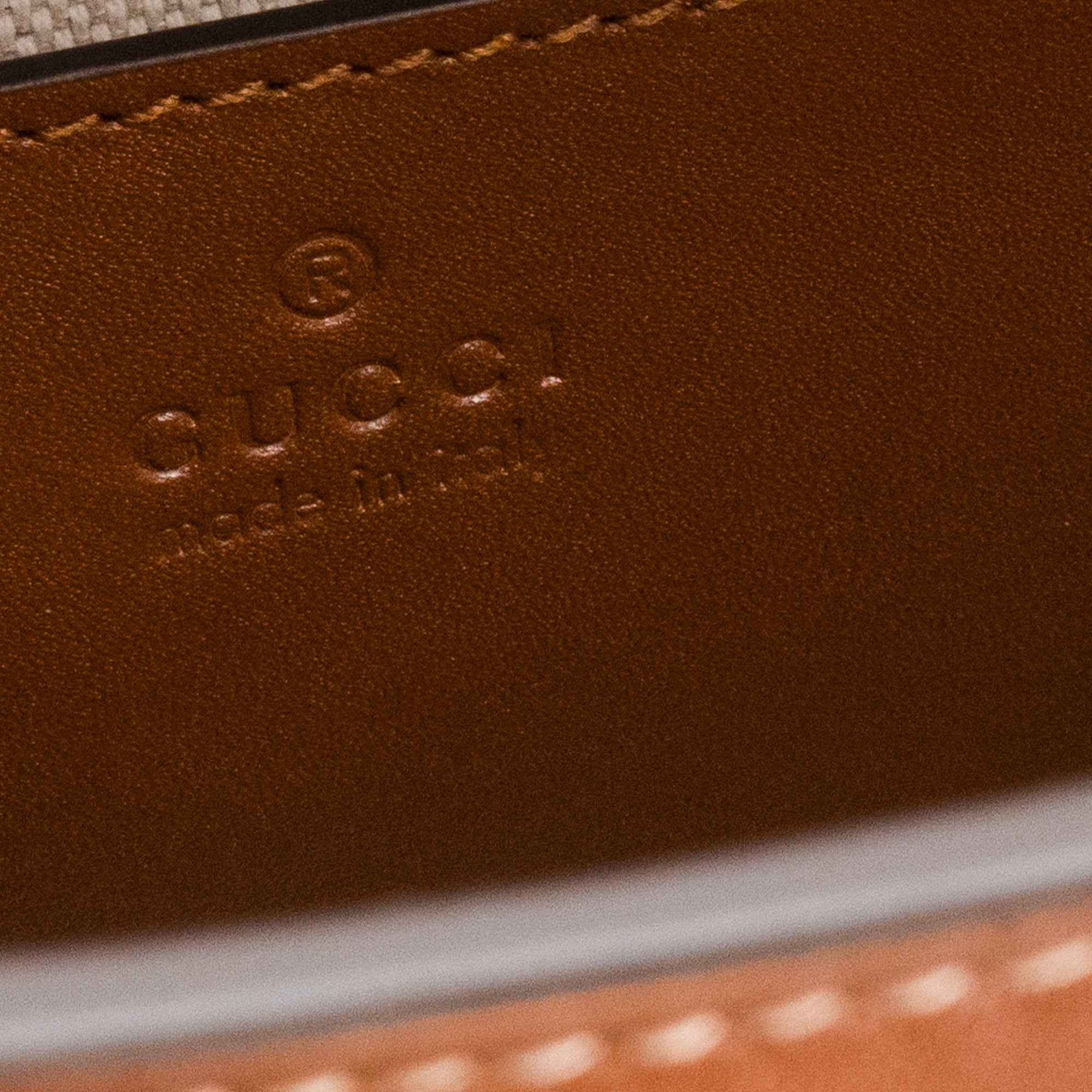 GUCCI - Sac à main Diana Gucci en cuir lisse marron