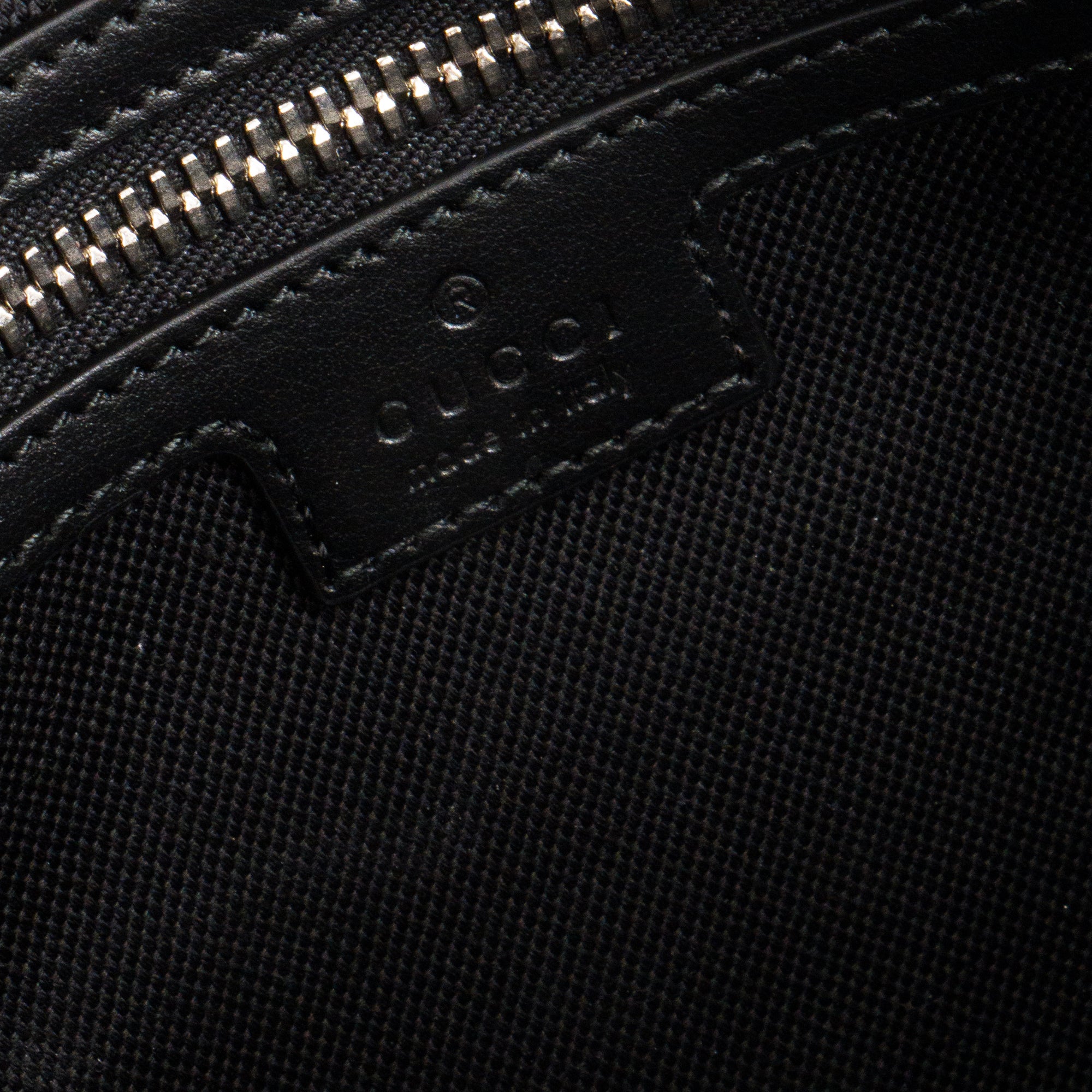 GUCCI - Sac banane Gucci en toile enduite monogrammée noire et grise