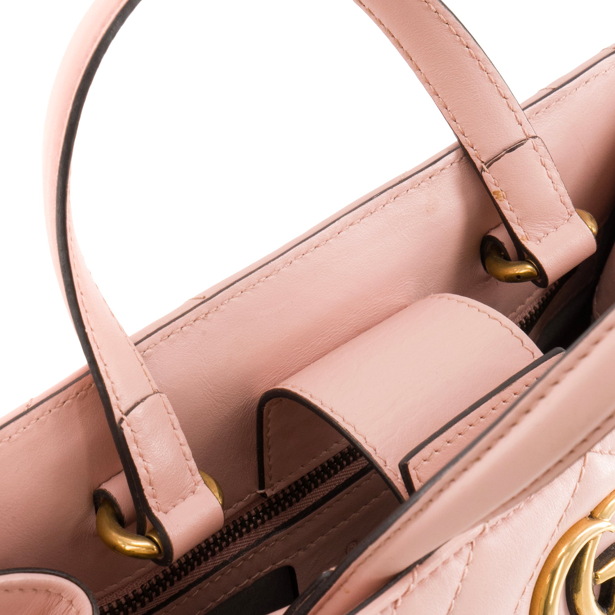 GUCCI - Sac bandoulière Shopping GG Marmont Gucci en cuir rose