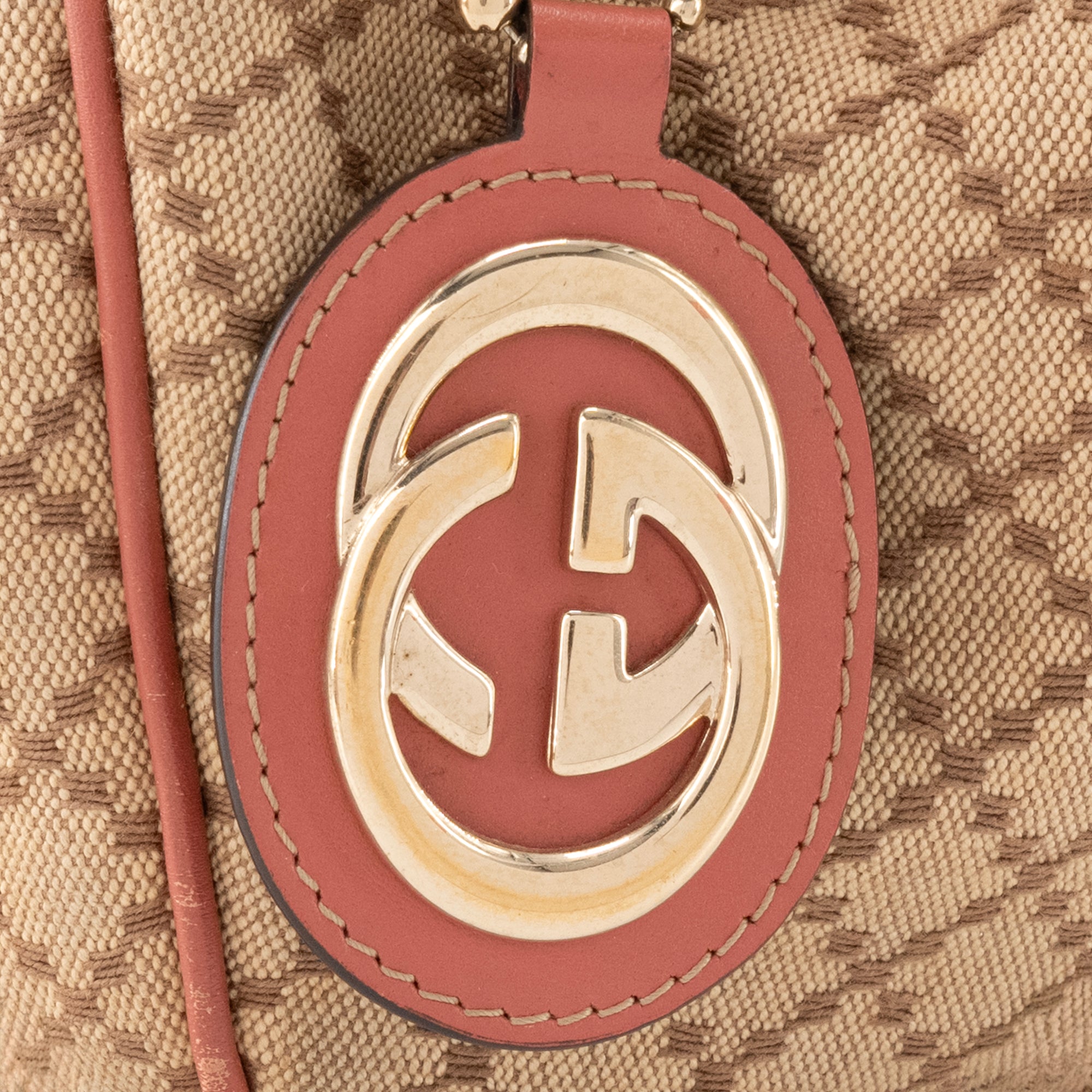 GUCCI - Sac cabas Sukey Gucci en toile beige vintage