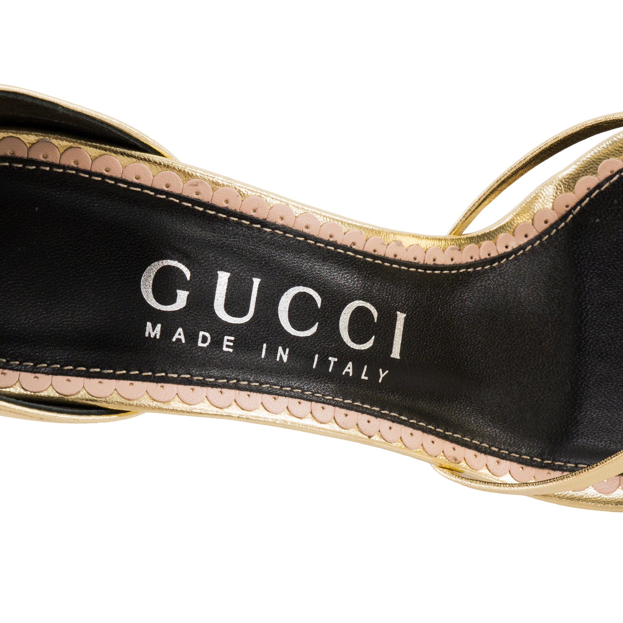 GUCCI - Sandales à talon Gucci en cuir métallisé doré (T38,5)