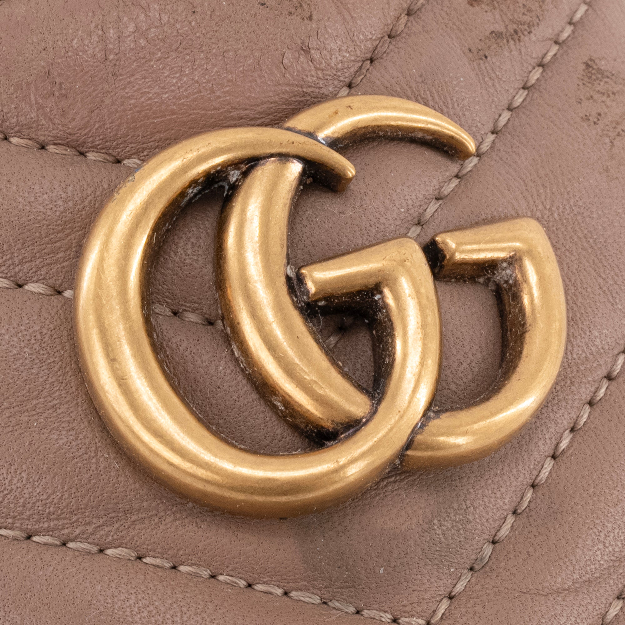 GUCCI - Sandales GG Marmont Gucci en cuir rose ancien (T37.5)