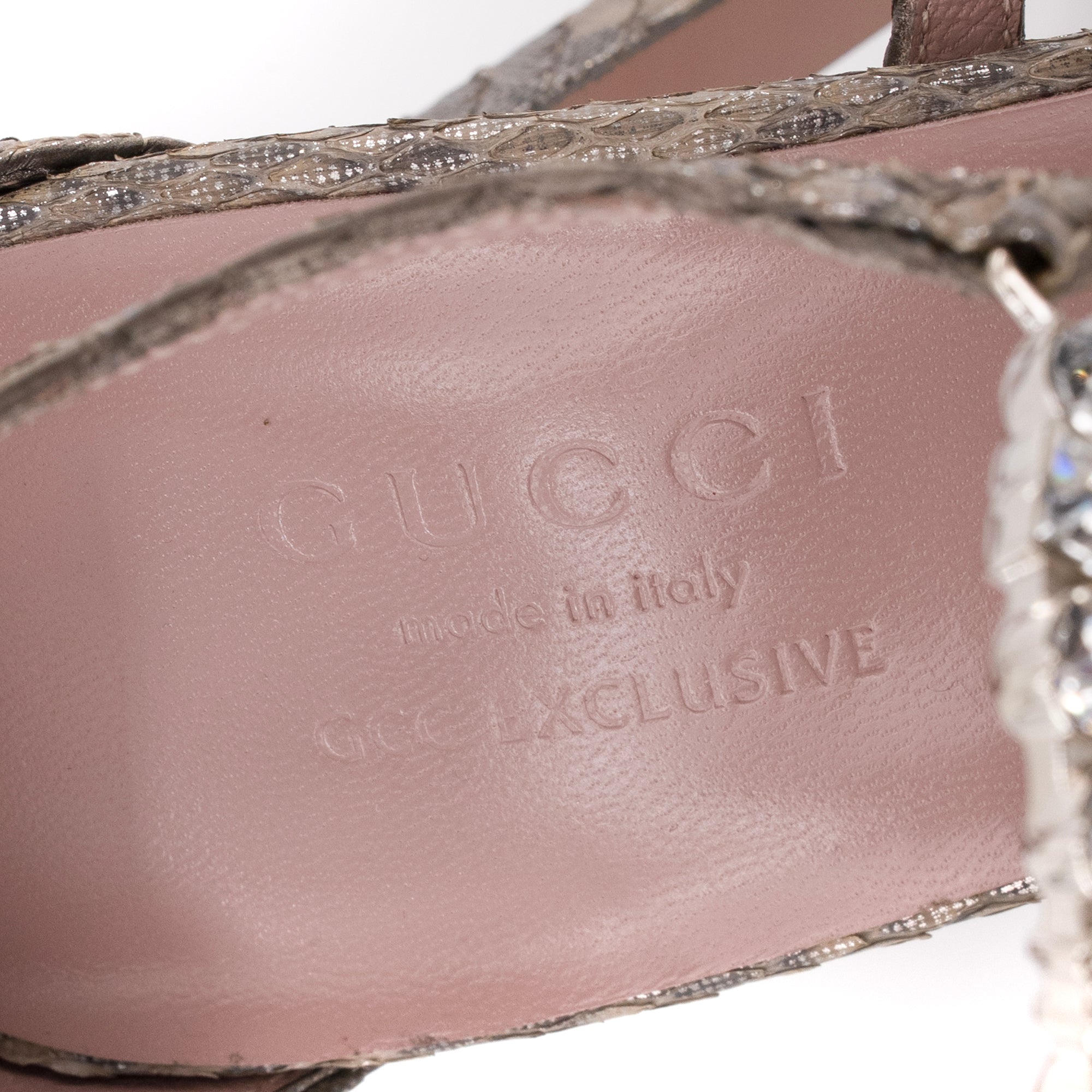 GUCCI - Sandales Gucci en cuir exotique python mordoré (T38)