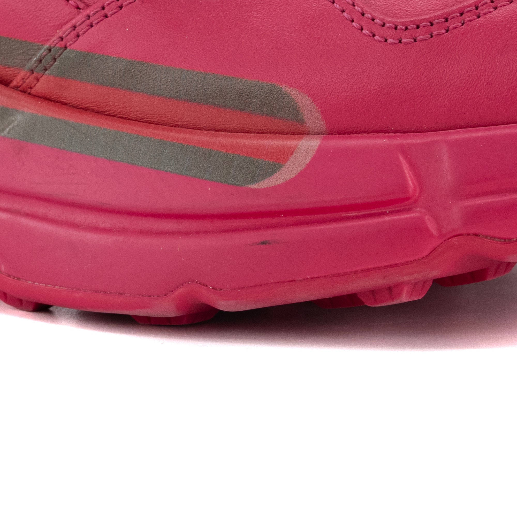 GUCCI - Sneakers Rhyton Gucci en cuir rose (T37)