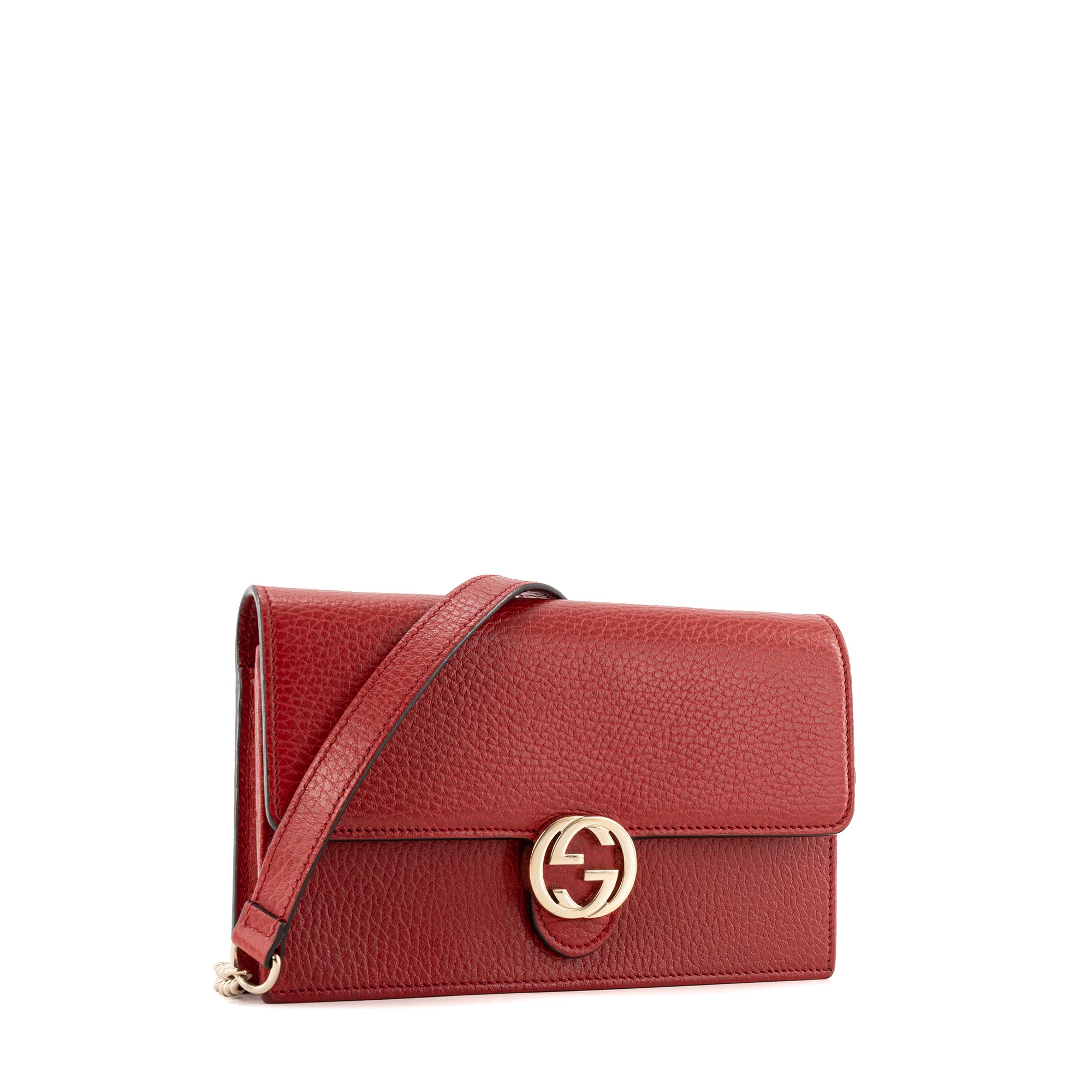 GUCCI - Sac à bandoulière Wallet on chain Interlocking GG Gucci en cuir grainé rouge