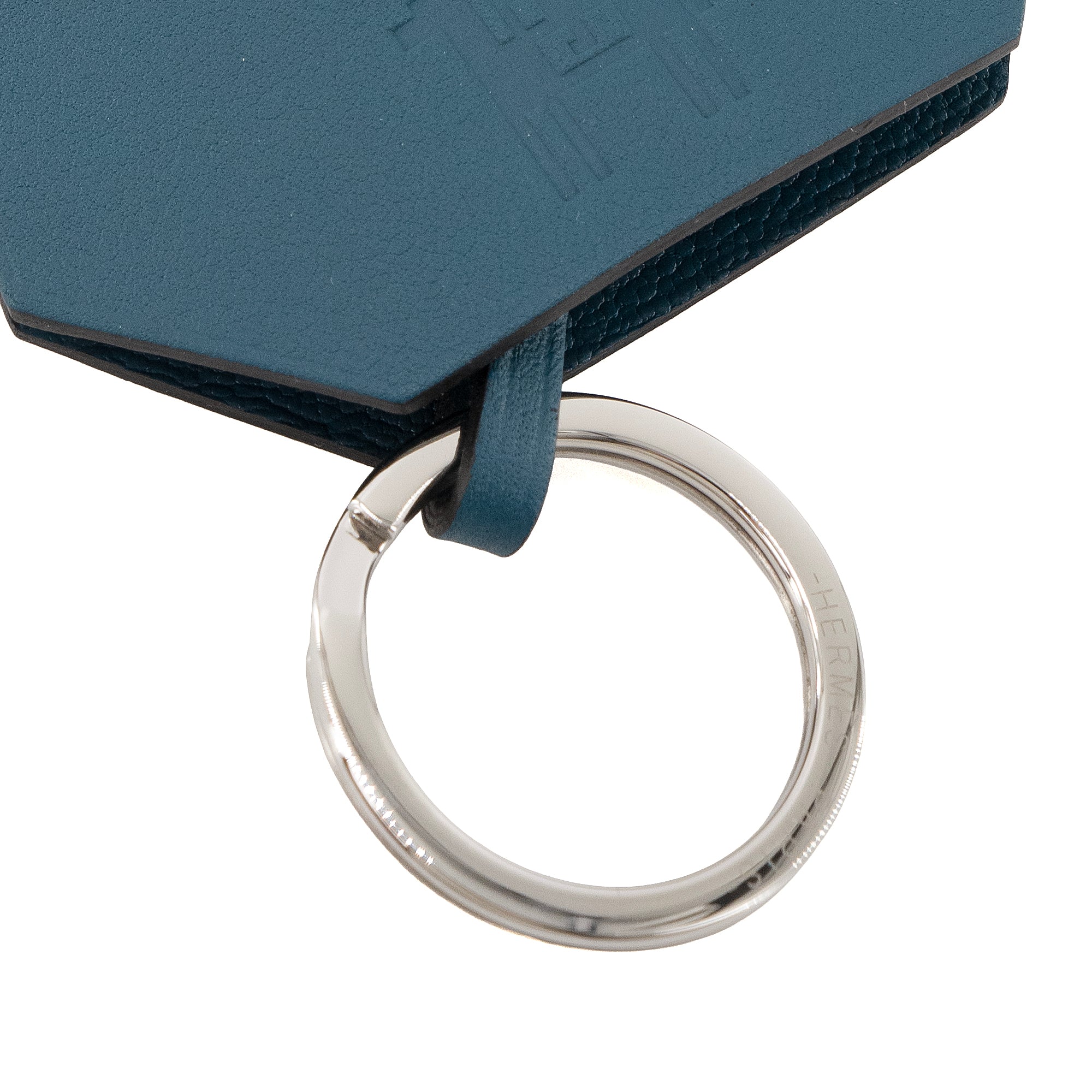 HERMÈS - Accessoire de sac Hermès en cuir bleu