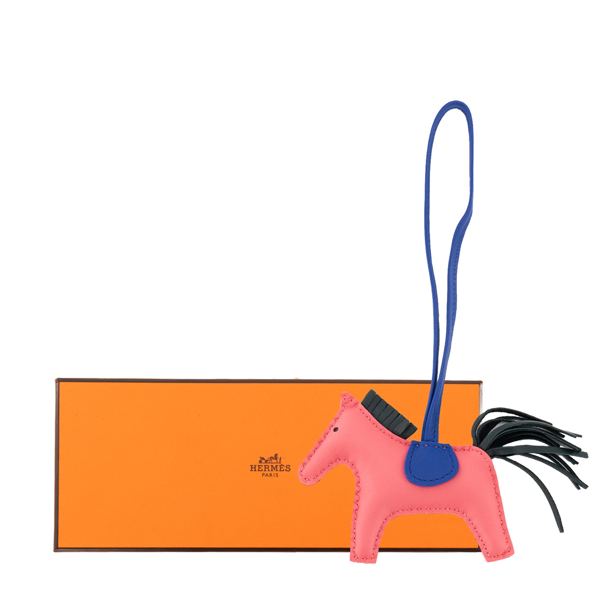 HERMÈS - Accessoire de sac Rodeo Hermès en cuir lisse rose et bleu