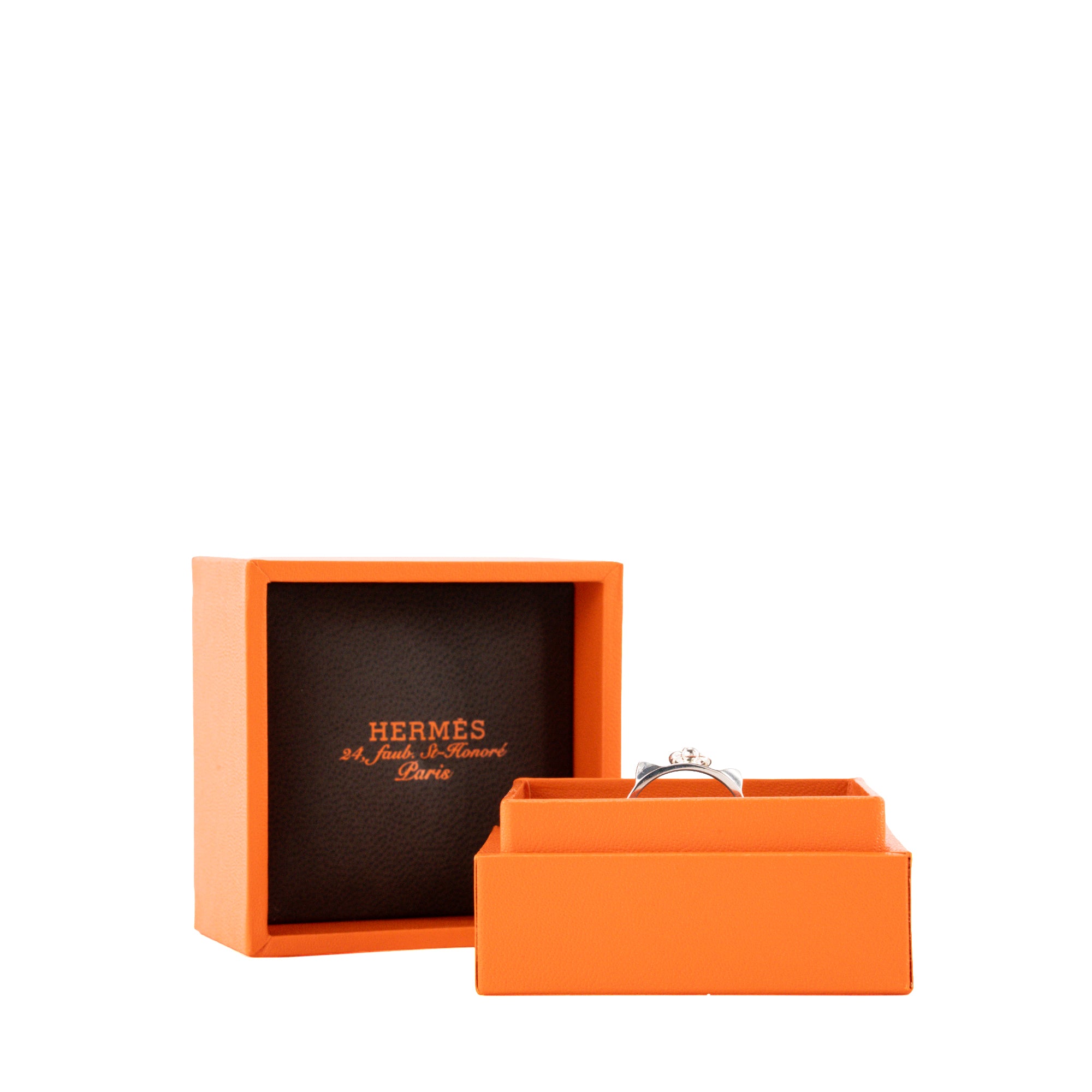 HERMÈS - Bague Collier de Chien petit modèle Hermès en argent (T58)