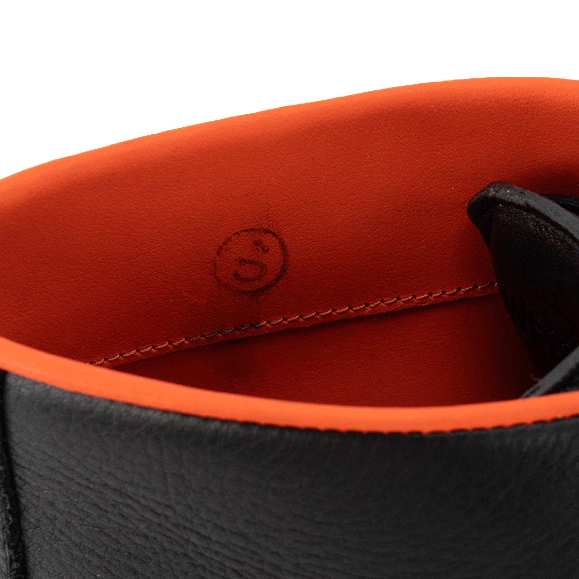 HERMÈS - Bottines Neige Hermès en cuir lisse noir (T43)