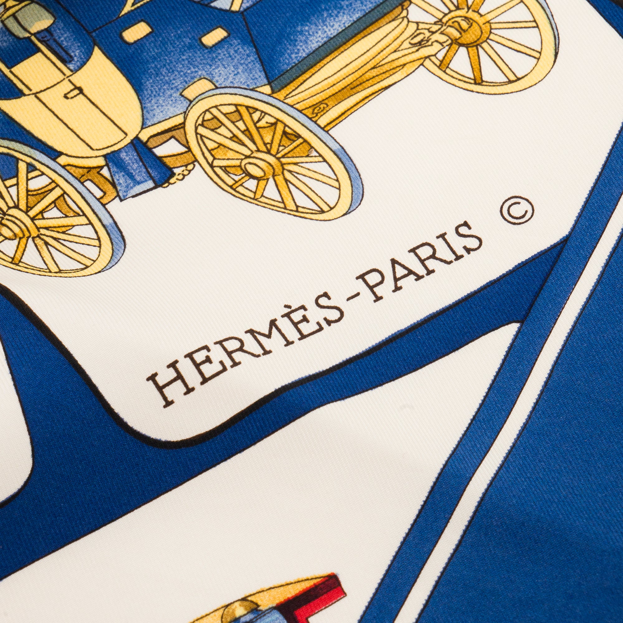 HERMÈS - Carré 90 Carrosserie en soie multicolore