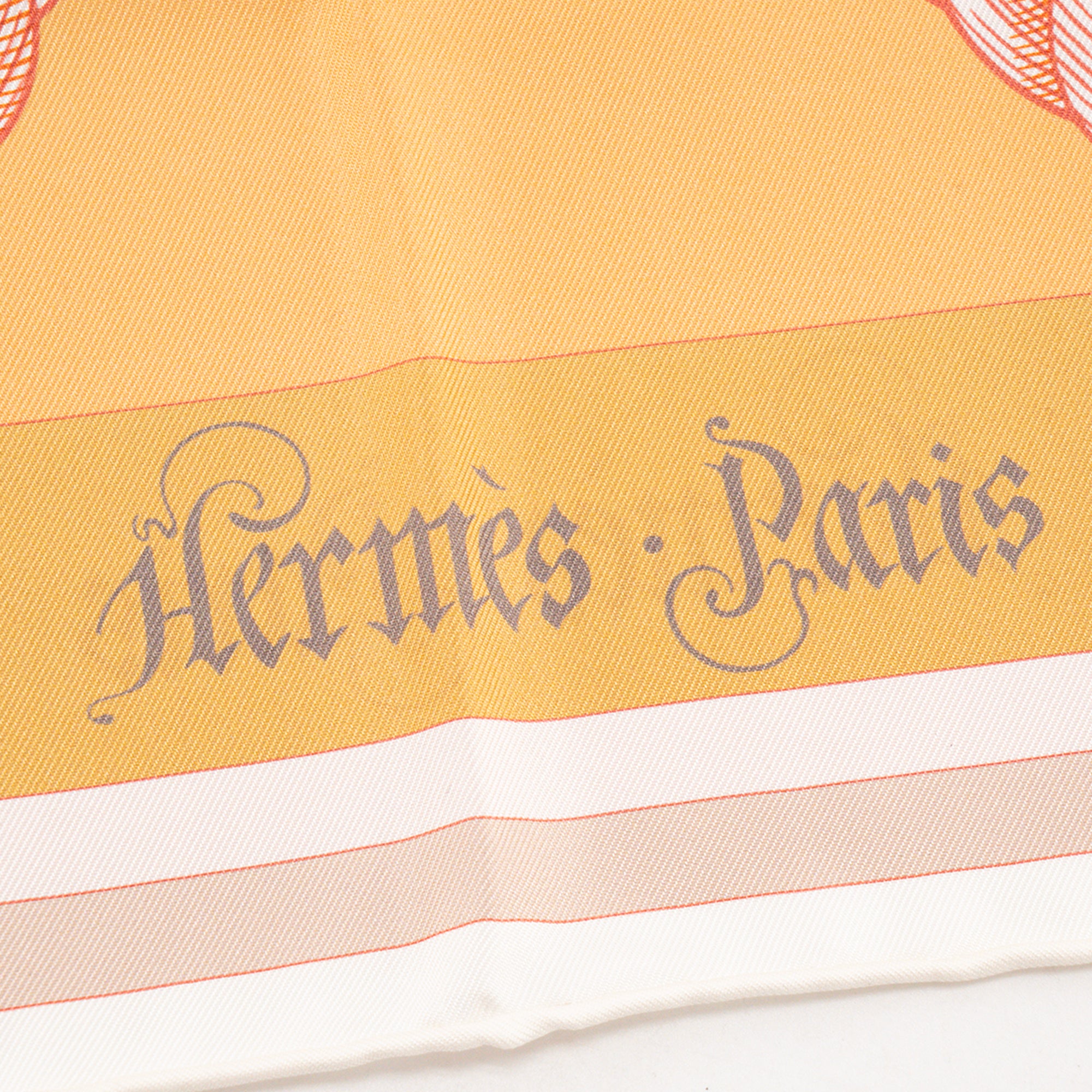 HERMÈS - Carré 90 Double Face Sella Cavalleria Hermès en soie rose et orange