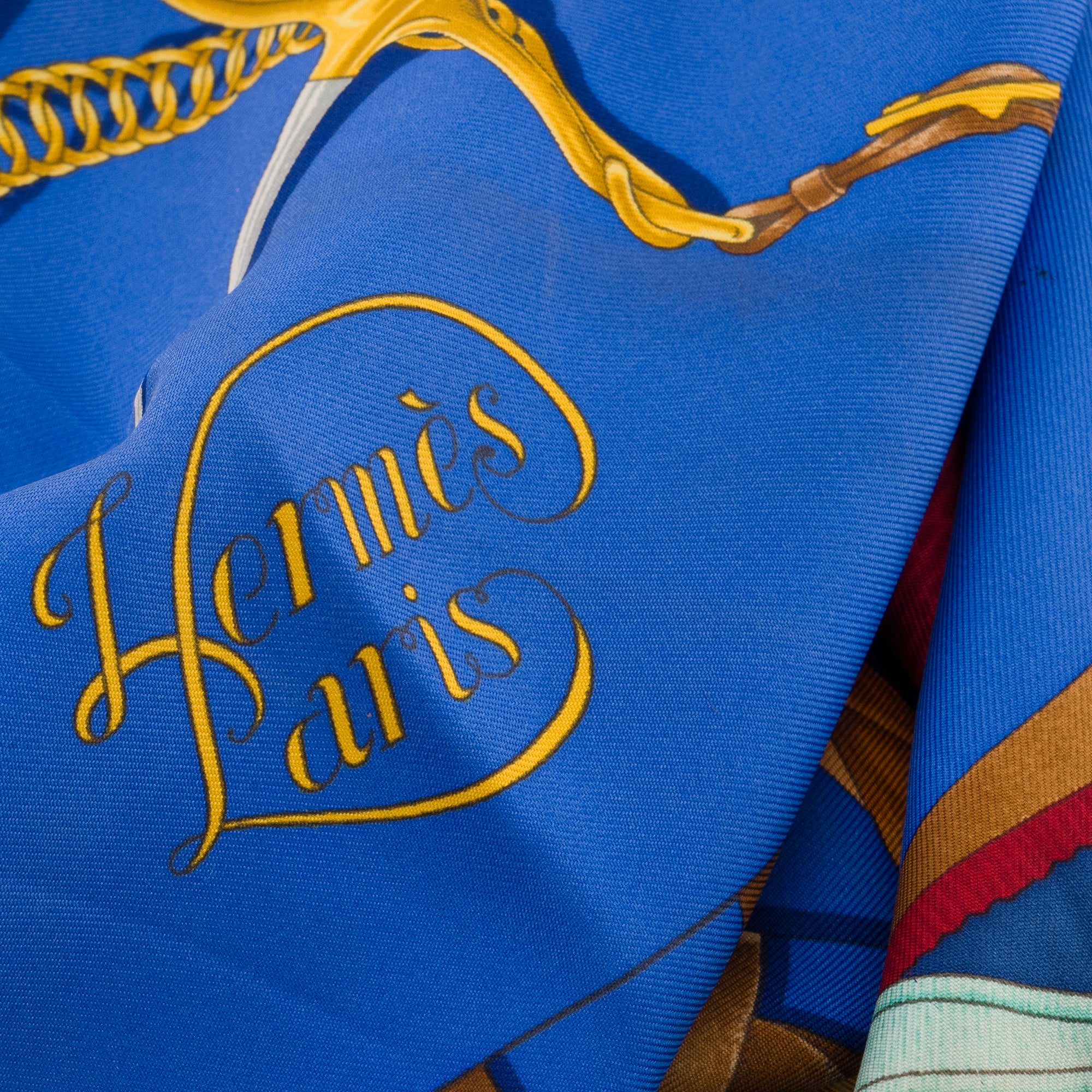 HERMÈS - Carré 90 Grand Manège Hermès en soie multicolore