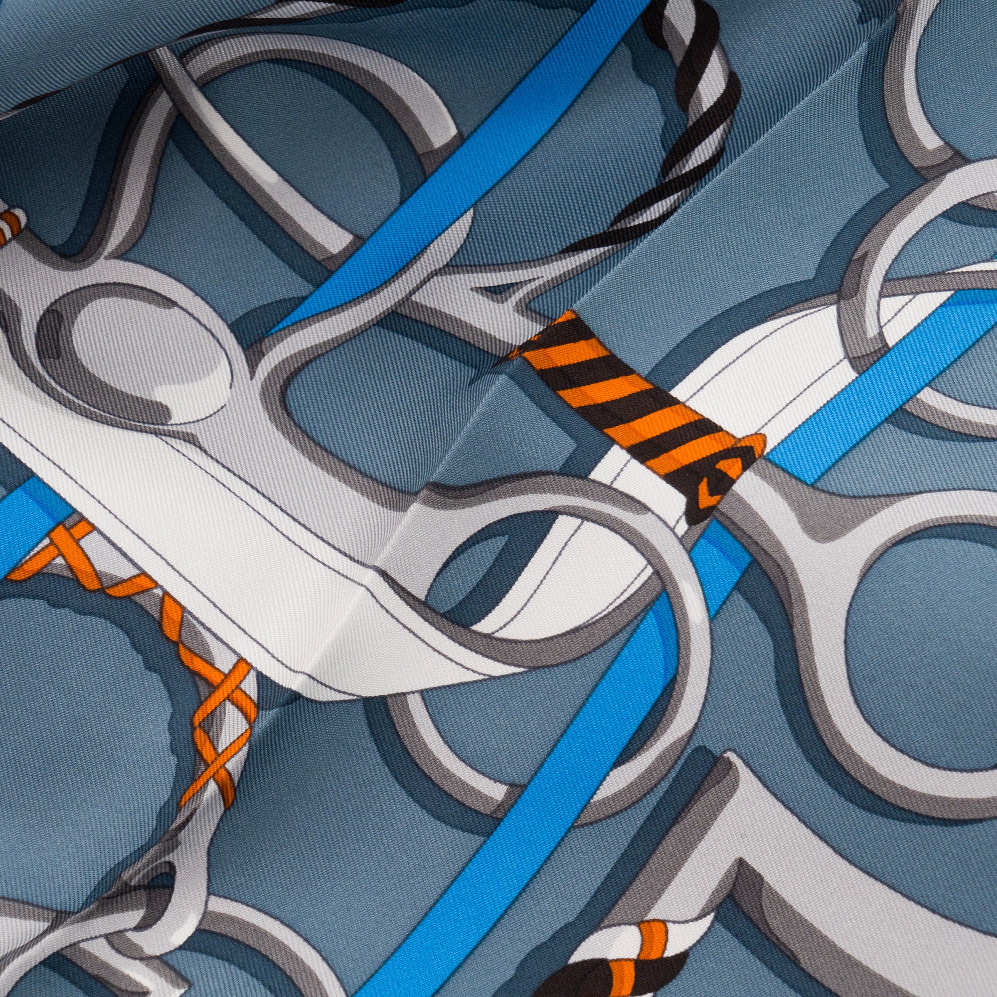 HERMÈS - Carré 90 Panoplie Équestre Hermès en soie multicolore