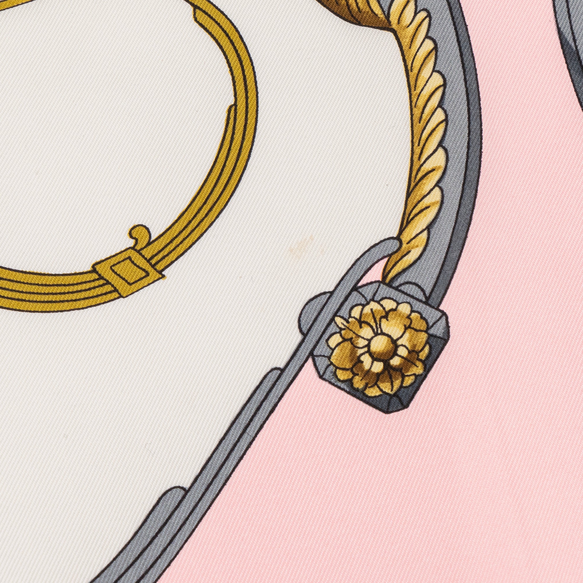 HERMÈS - Carré 90 Spring Hermès en soie rose