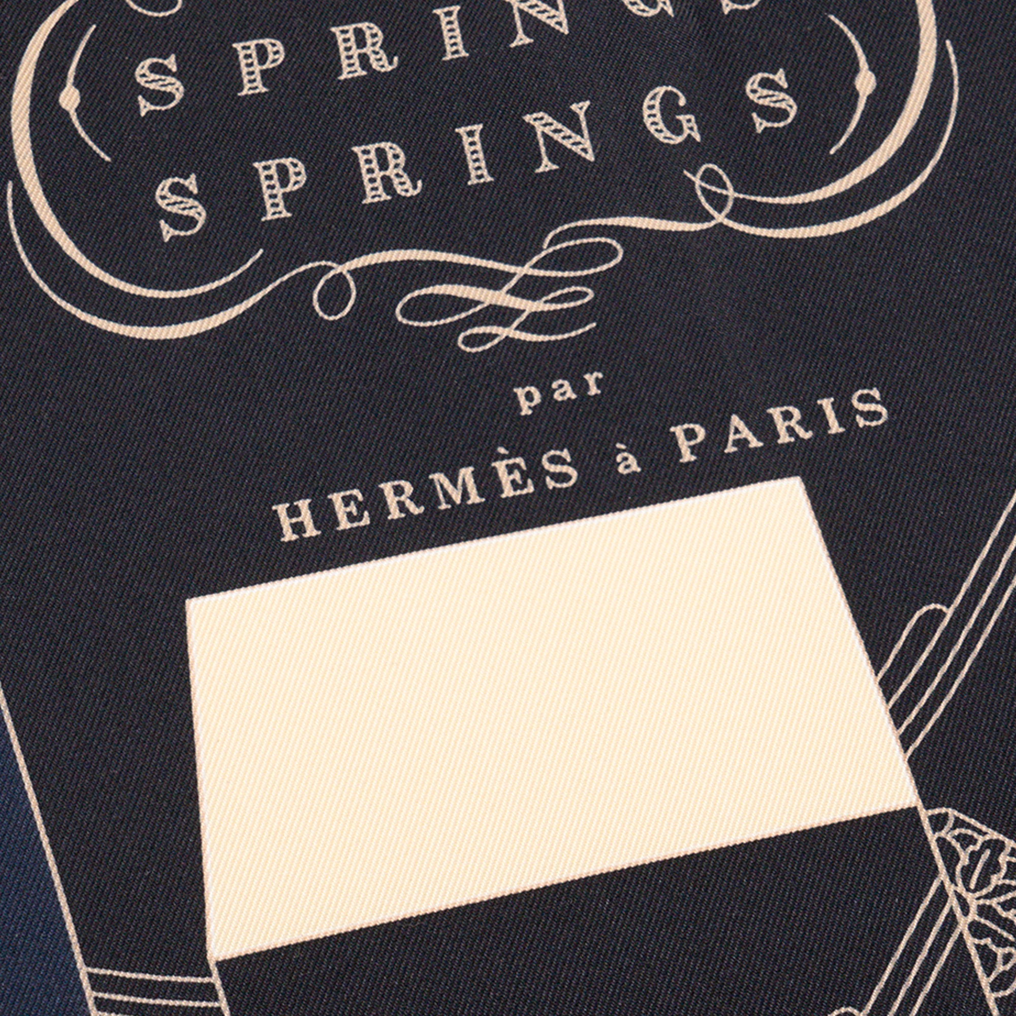 HERMÈS - Carré 90 Springs Springs Hermès en soie bleue et noire