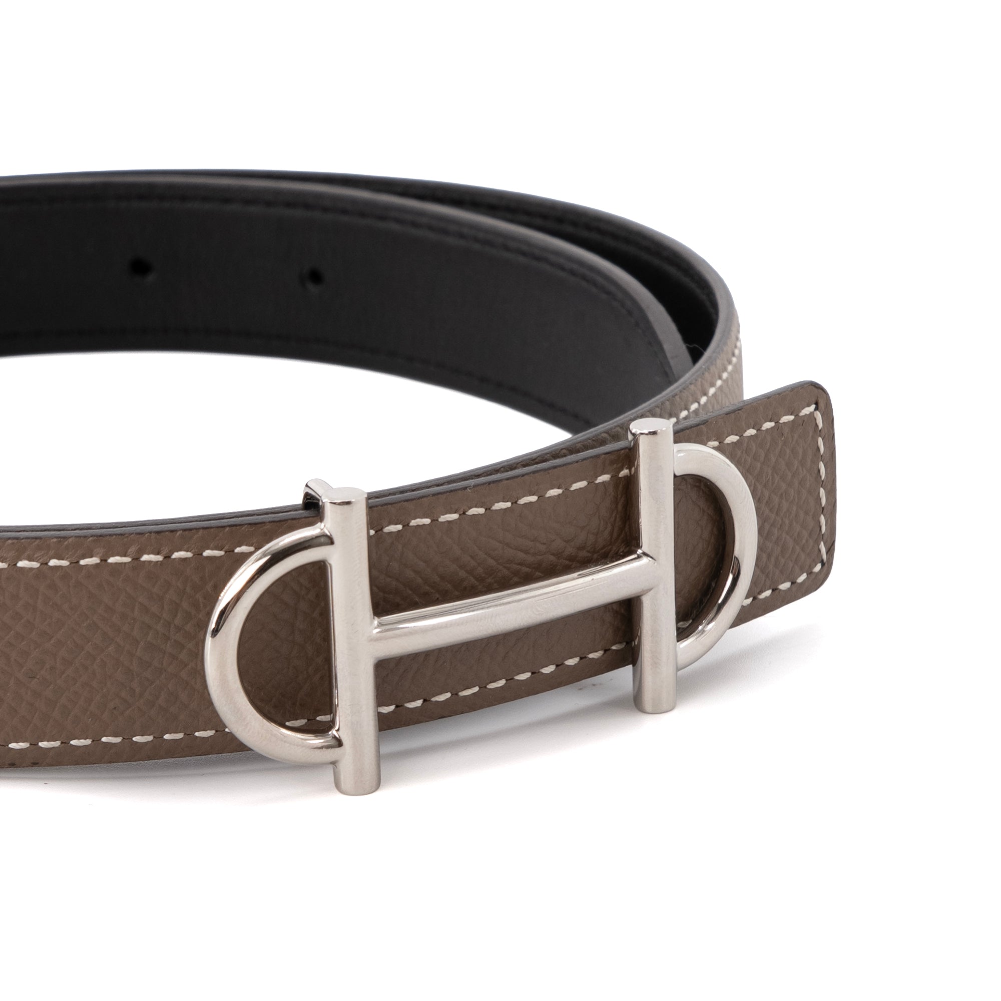 HERMÈS - Ceinture Gamma réversible Hermès en cuir epsom étoupe et noir (T75)