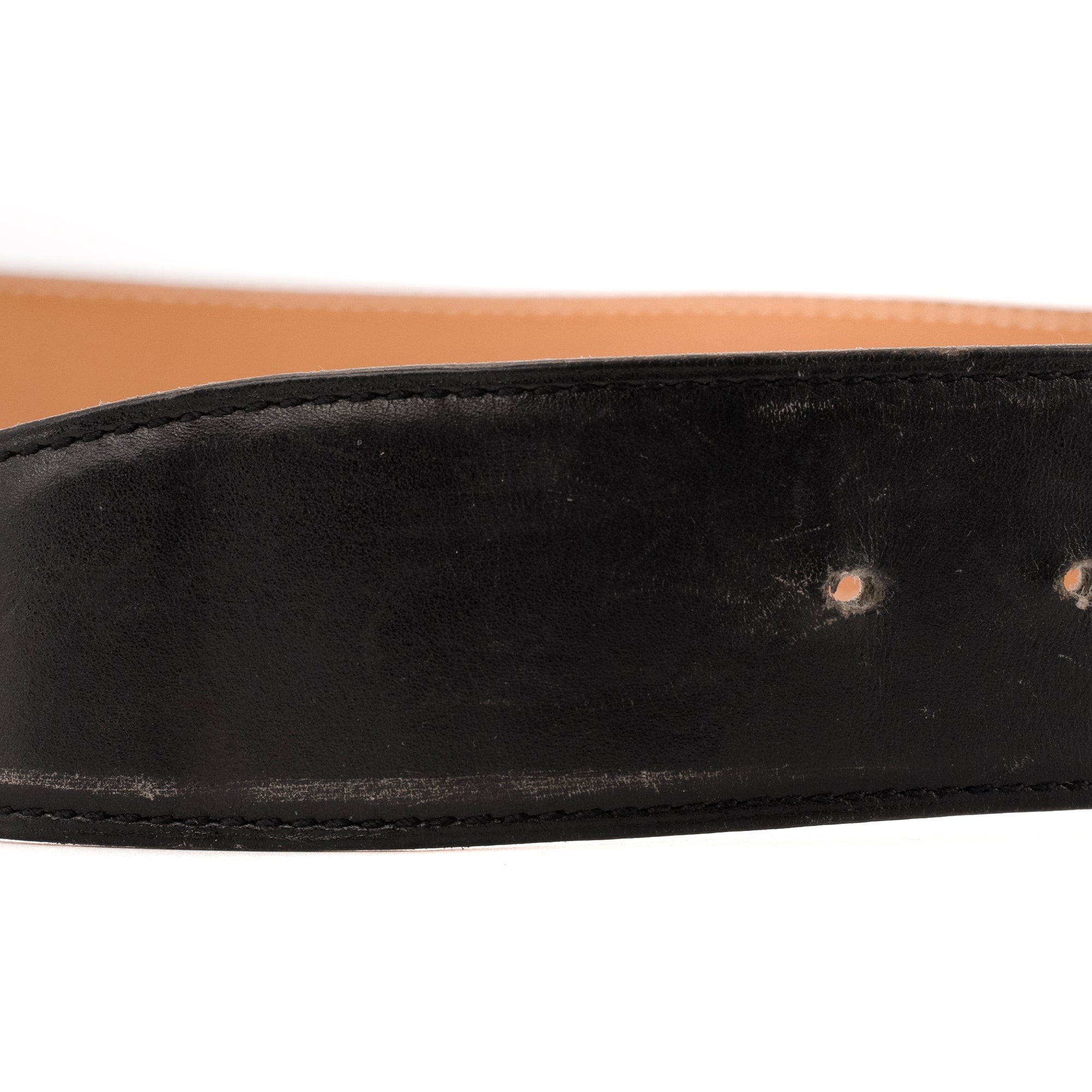 HERMÈS - Ceinture H Hermès en cuir noir (T80)