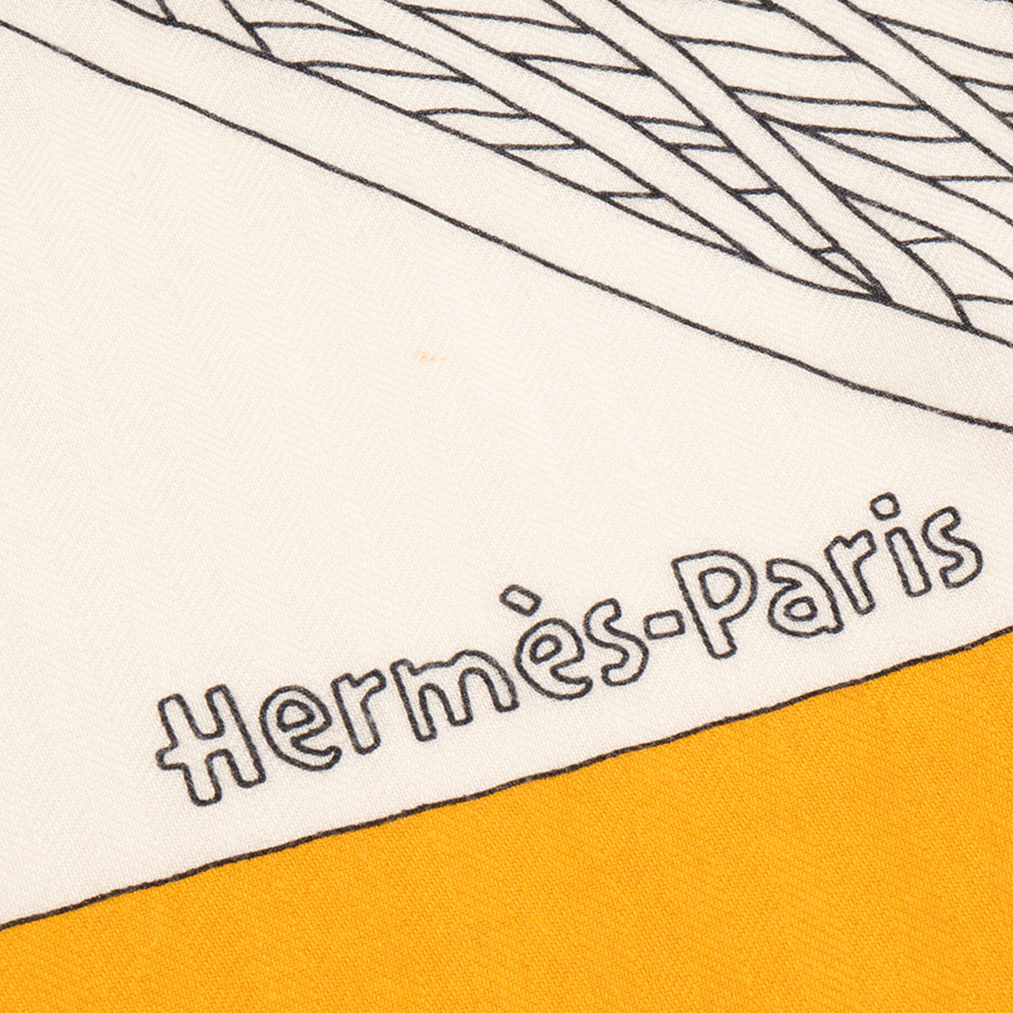 HERMÈS - Hermès yellow and white cashmere shawl