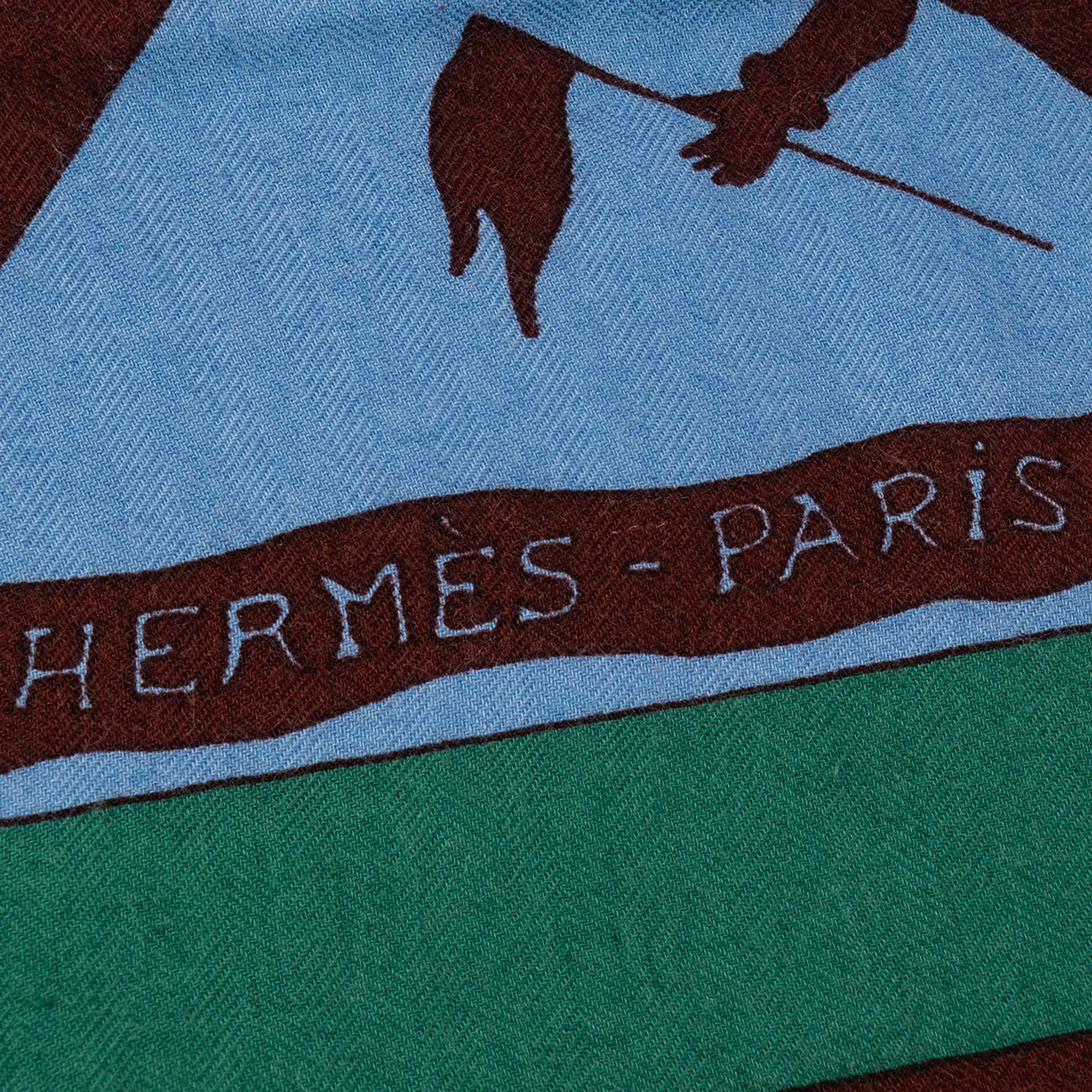 HERMÈS - Carré 140 Jeux d'ombres Hermès en cachemire et soie multicolore