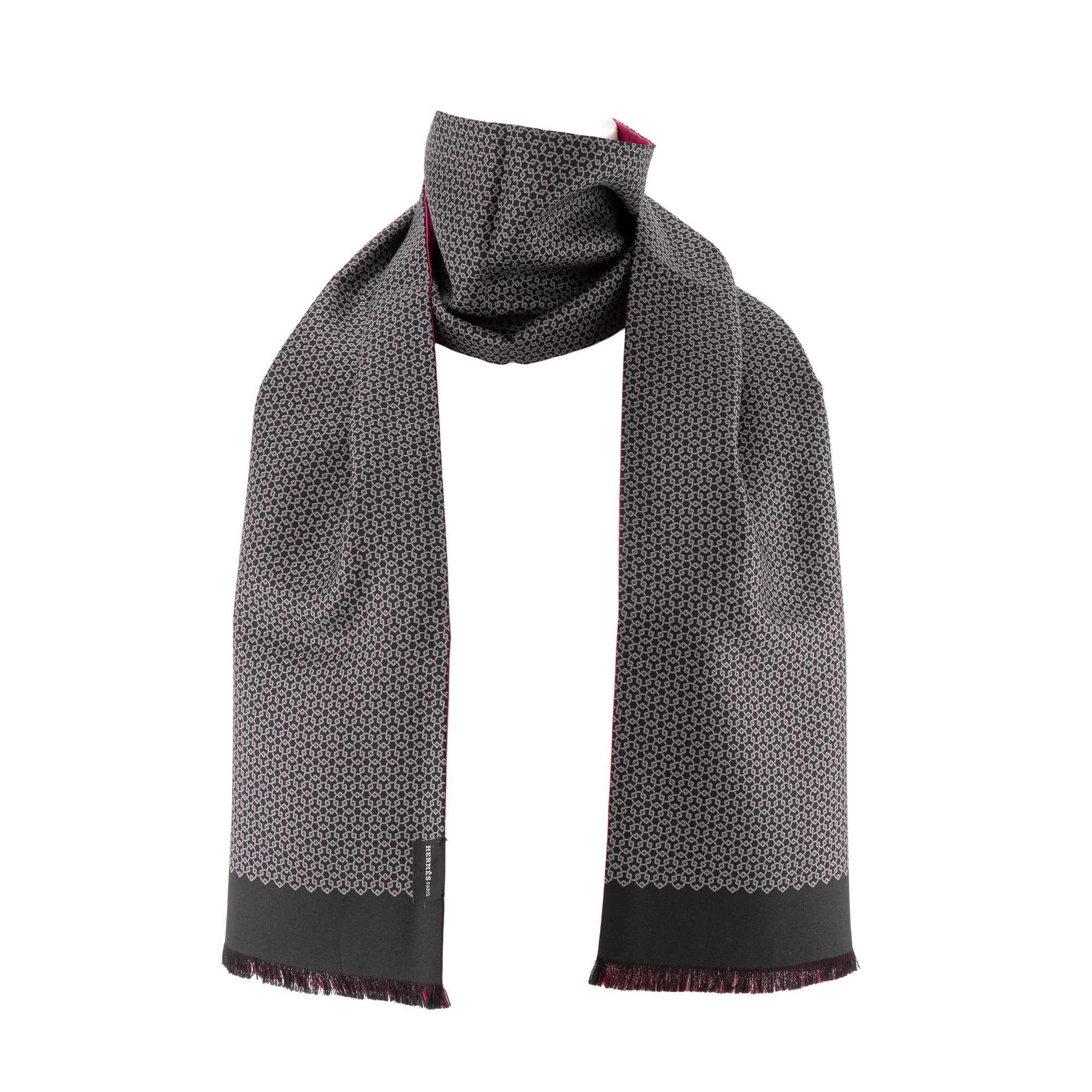 HERMÈS - Echarpe Hermès en soie noire et rose