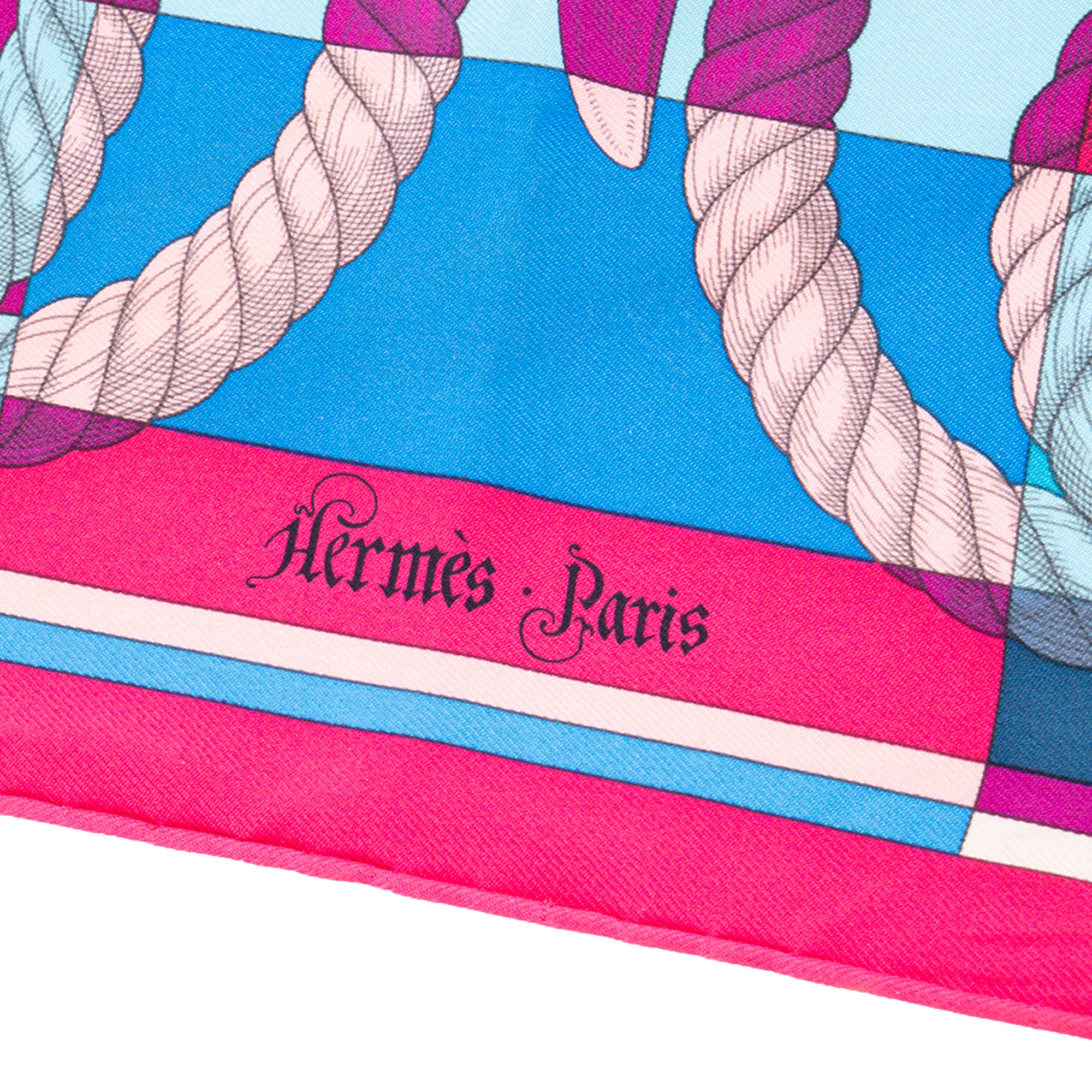 HERMÈS - Gavroche 45 Belle Cavalerie Hermès en soie rose et bleu