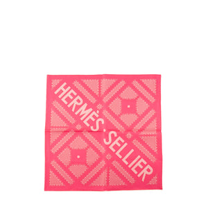 HERMÈS - Gavroche 45 Sellier Hermès en soie rose
