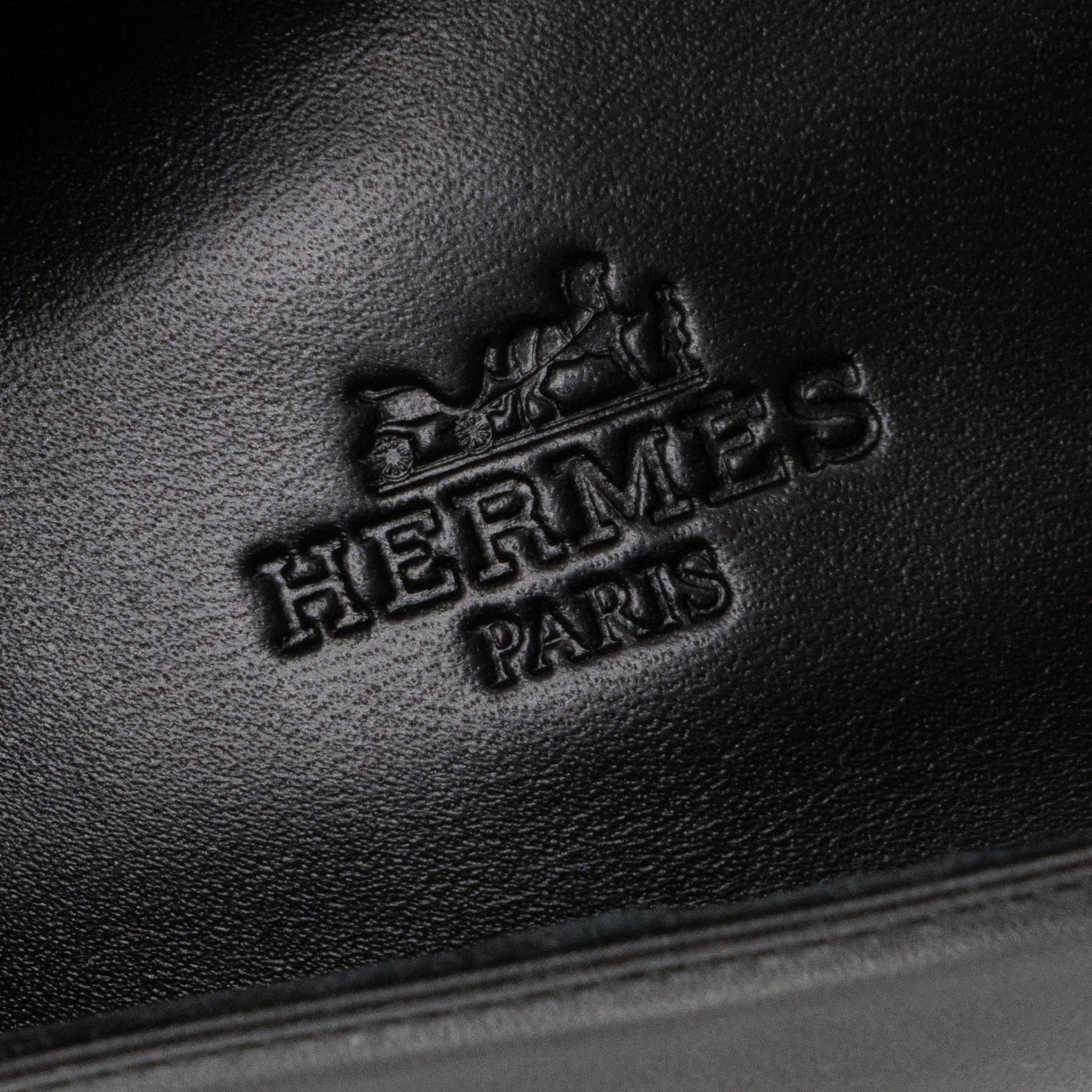 HERMÈS - Mocassins à talons Kelly Hermès en cuir lisse noir (T39)