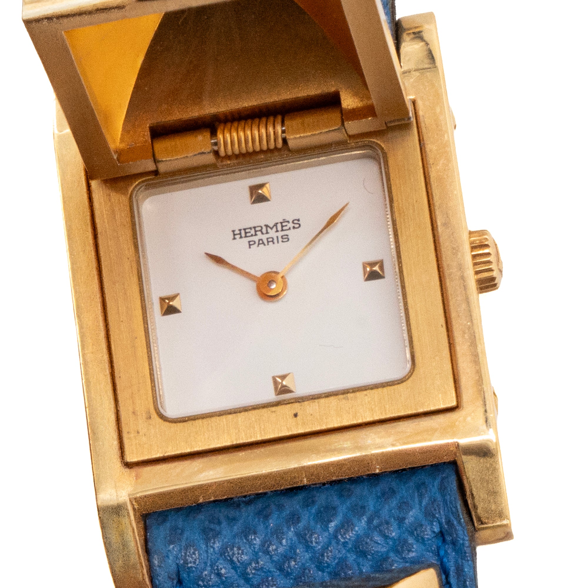 HERMÈS - Hermès Médor PM watch in blue grained leather and gold-plated