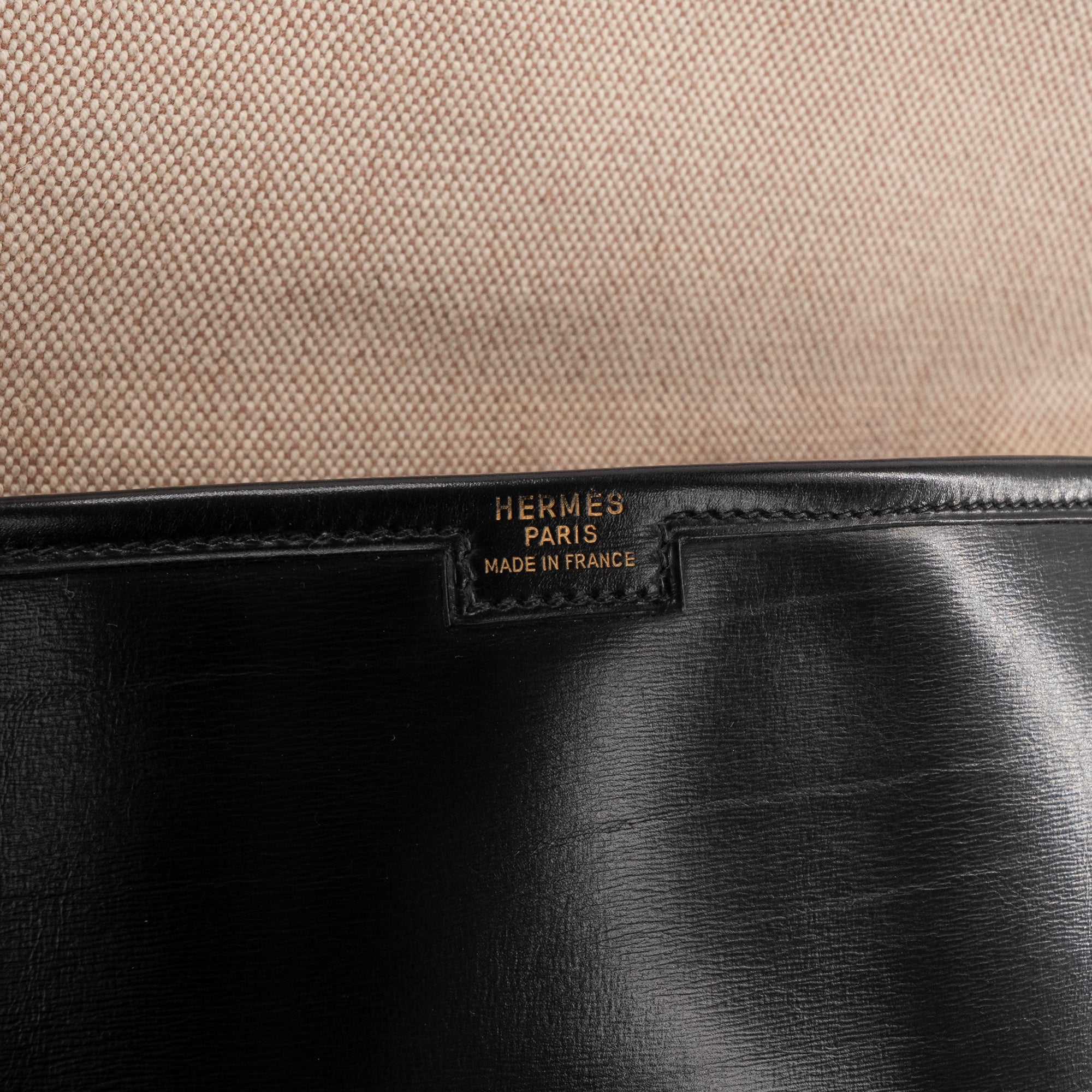 HERMÈS - Pochette Jige Hermès en cuir noir vintage