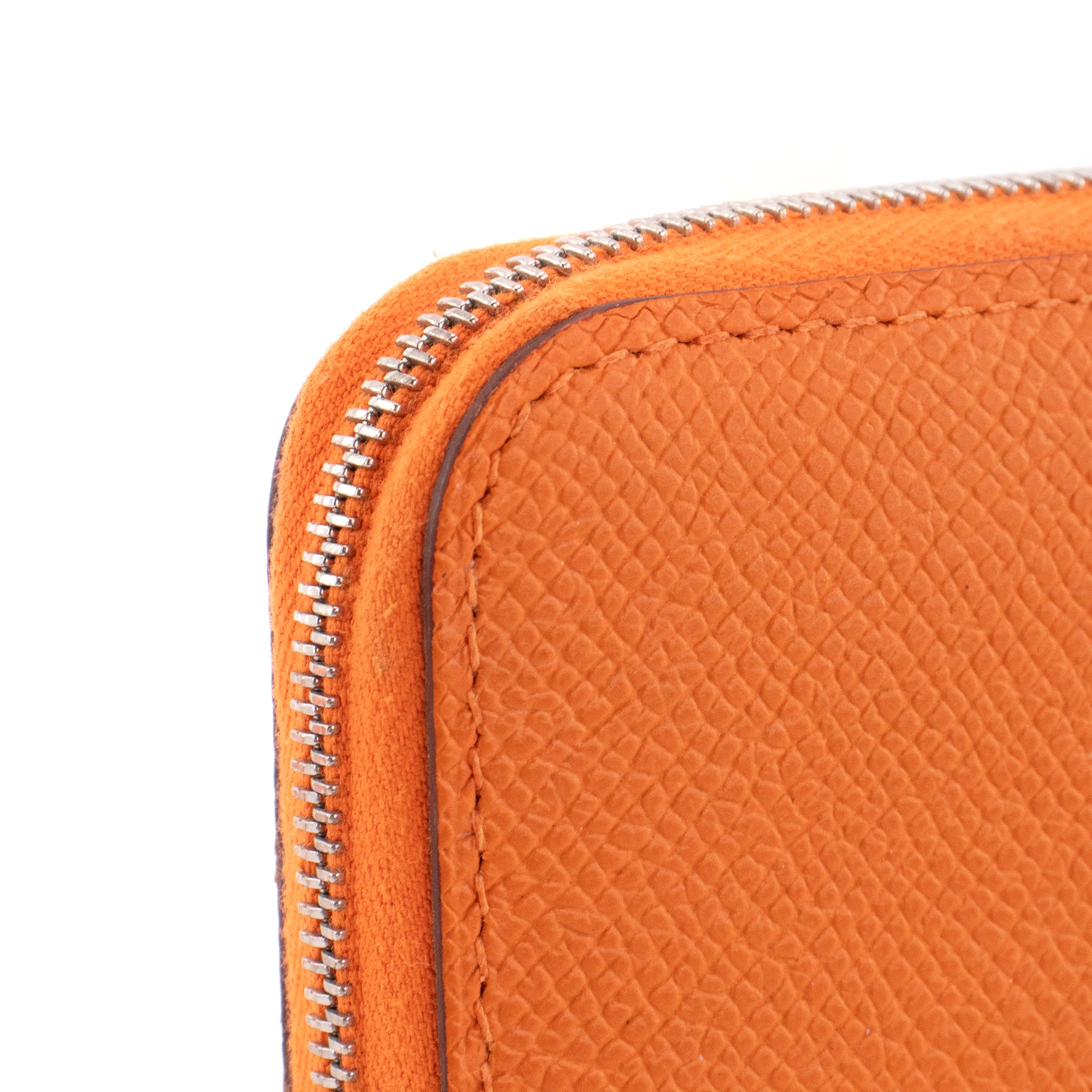 HERMÈS - Portefeuille Silk'In compact Hermès en cuir epsom orange