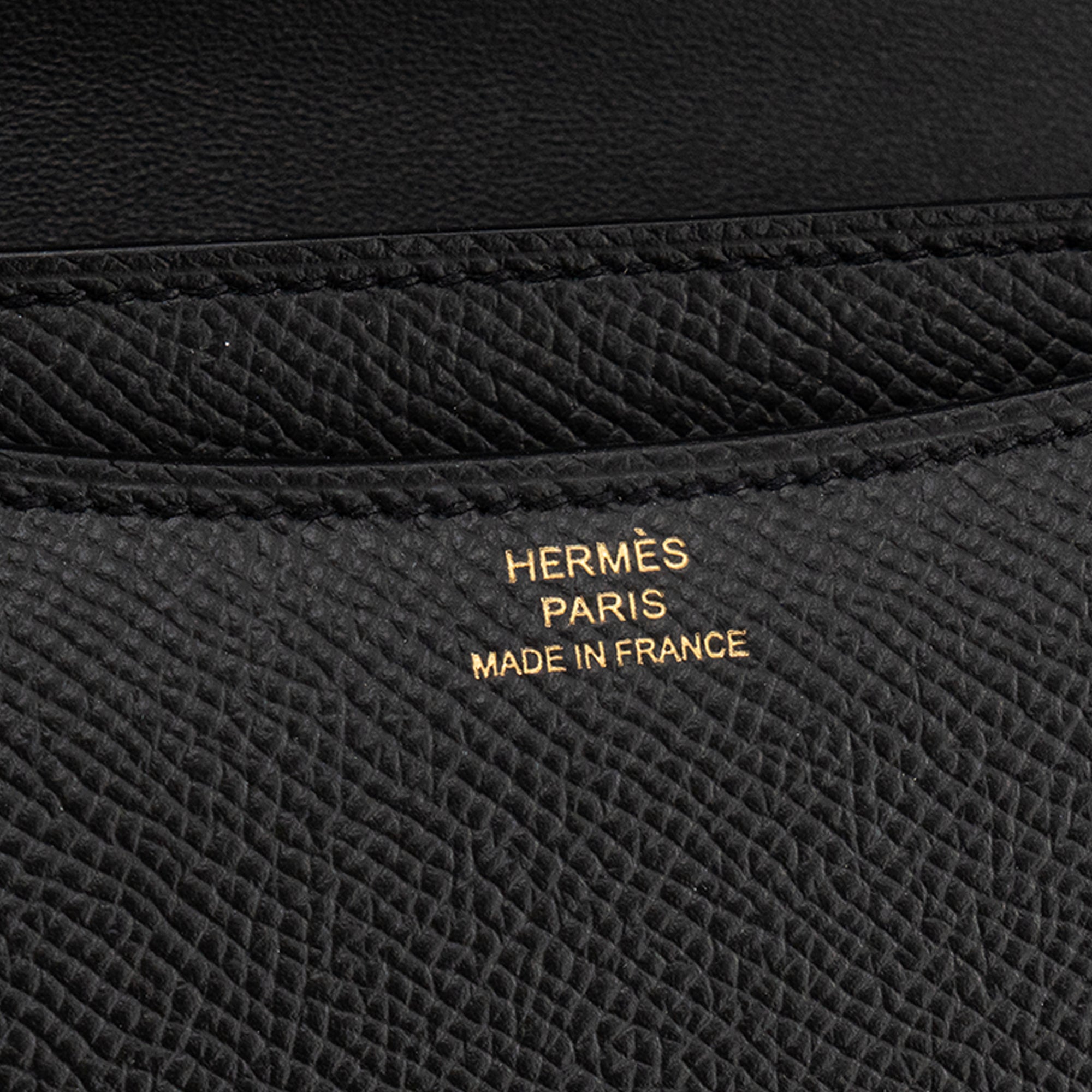 HERMÈS - Sac à bandoulière Constance 18 Hermès en cuir epsom noir