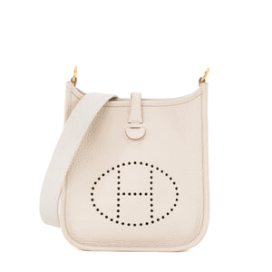 HERMÈS - Sac à bandoulière Evelyne 16 Hermès en cuir clémence beige craie
