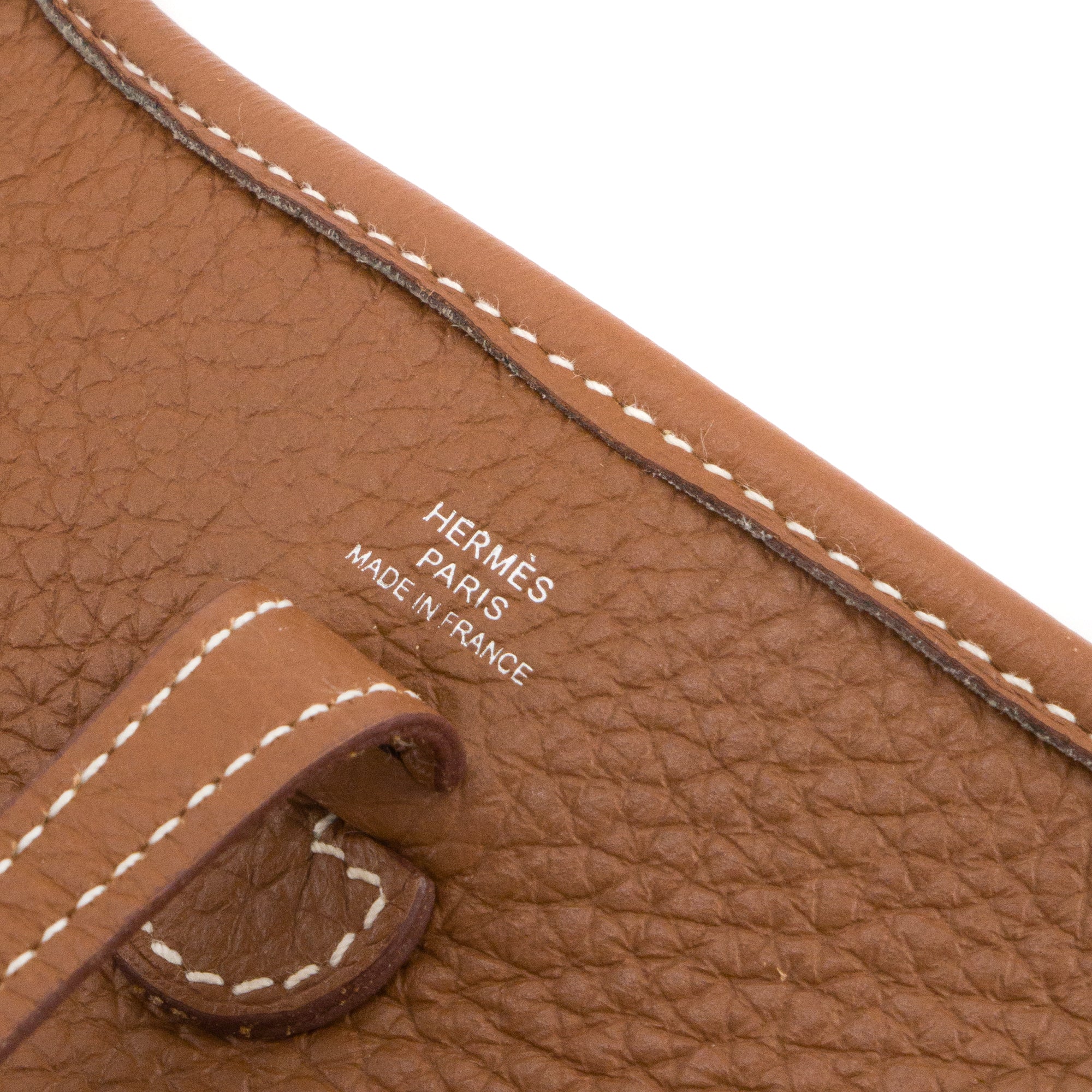 HERMÈS - Sac à bandoulière Evelyne 16 Hermès en cuir clémence marron gold