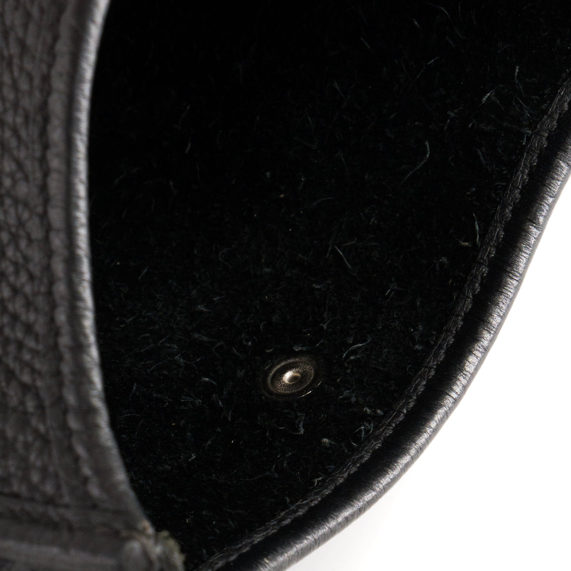 HERMÈS - Sac à bandoulière Evelyne 16 Hermès en cuir clémence noir