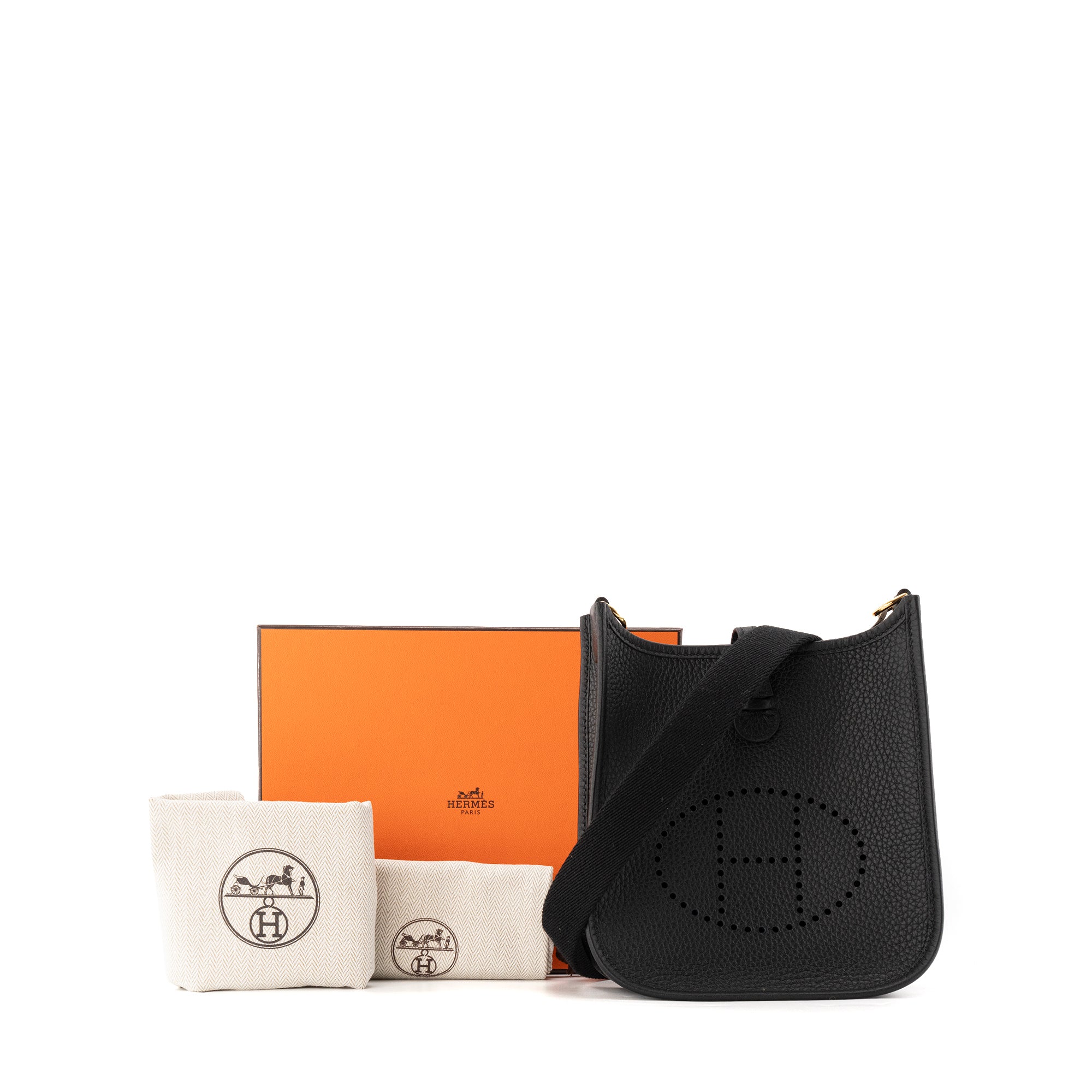HERMÈS - Sac à bandoulière Evelyne 16 Hermès en cuir clémence noir