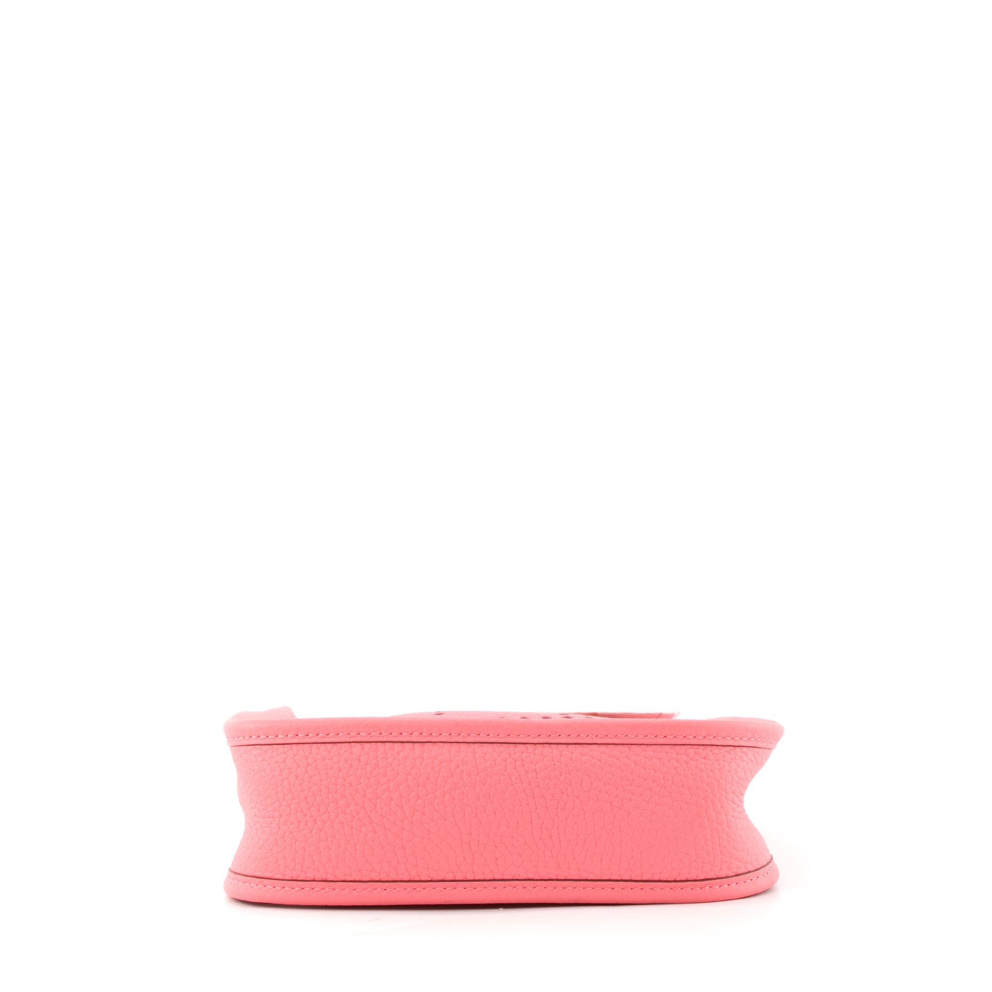 HERMÈS - Sac à bandoulière Evelyne 16 Hermès en cuir clémence taurillon rose