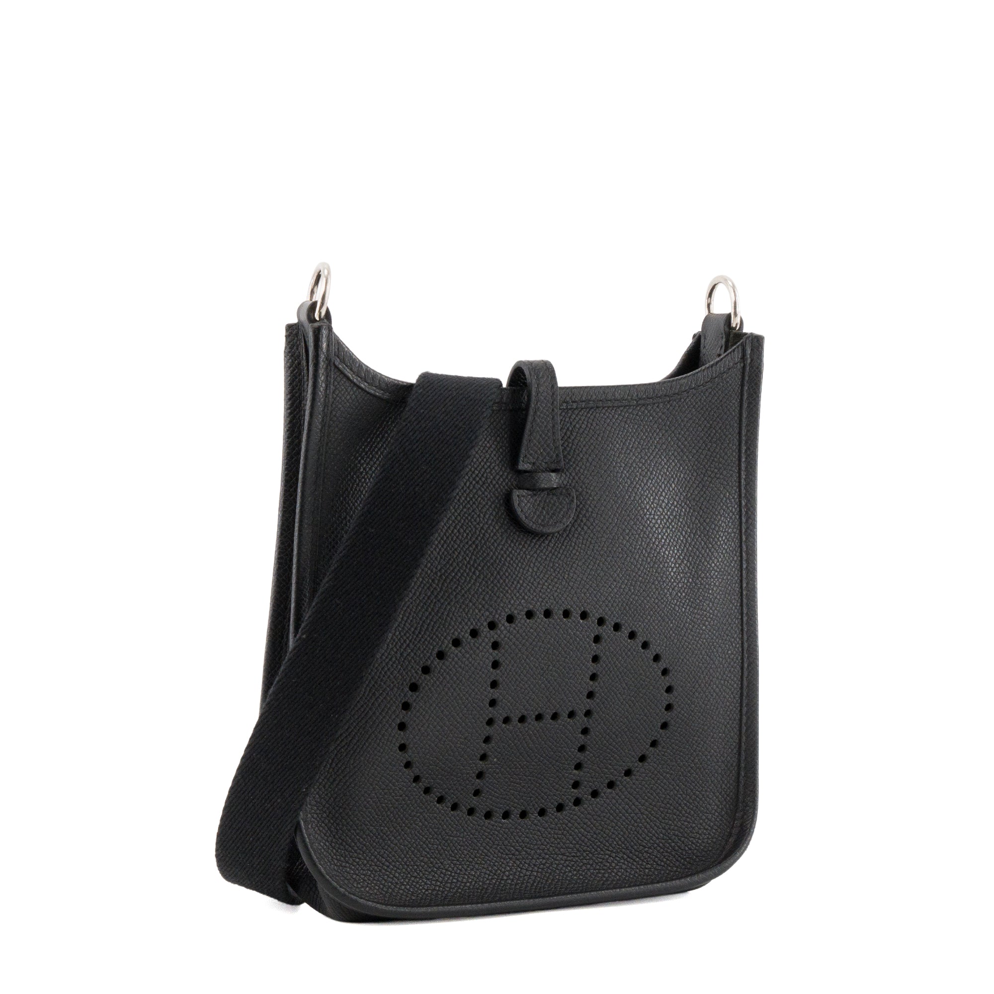 HERMÈS - Sac à bandoulière Evelyne 16 Hermès en cuir epsom noir