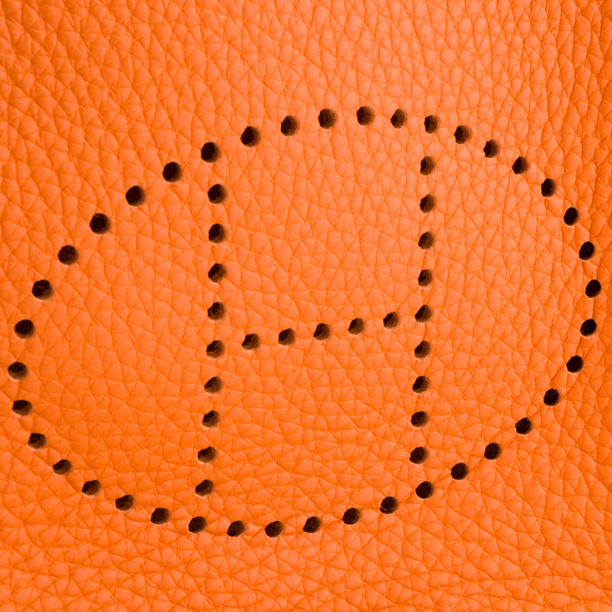HERMÈS - Sac à bandoulière Evelyne 16 Hermès en cuir grainé orange