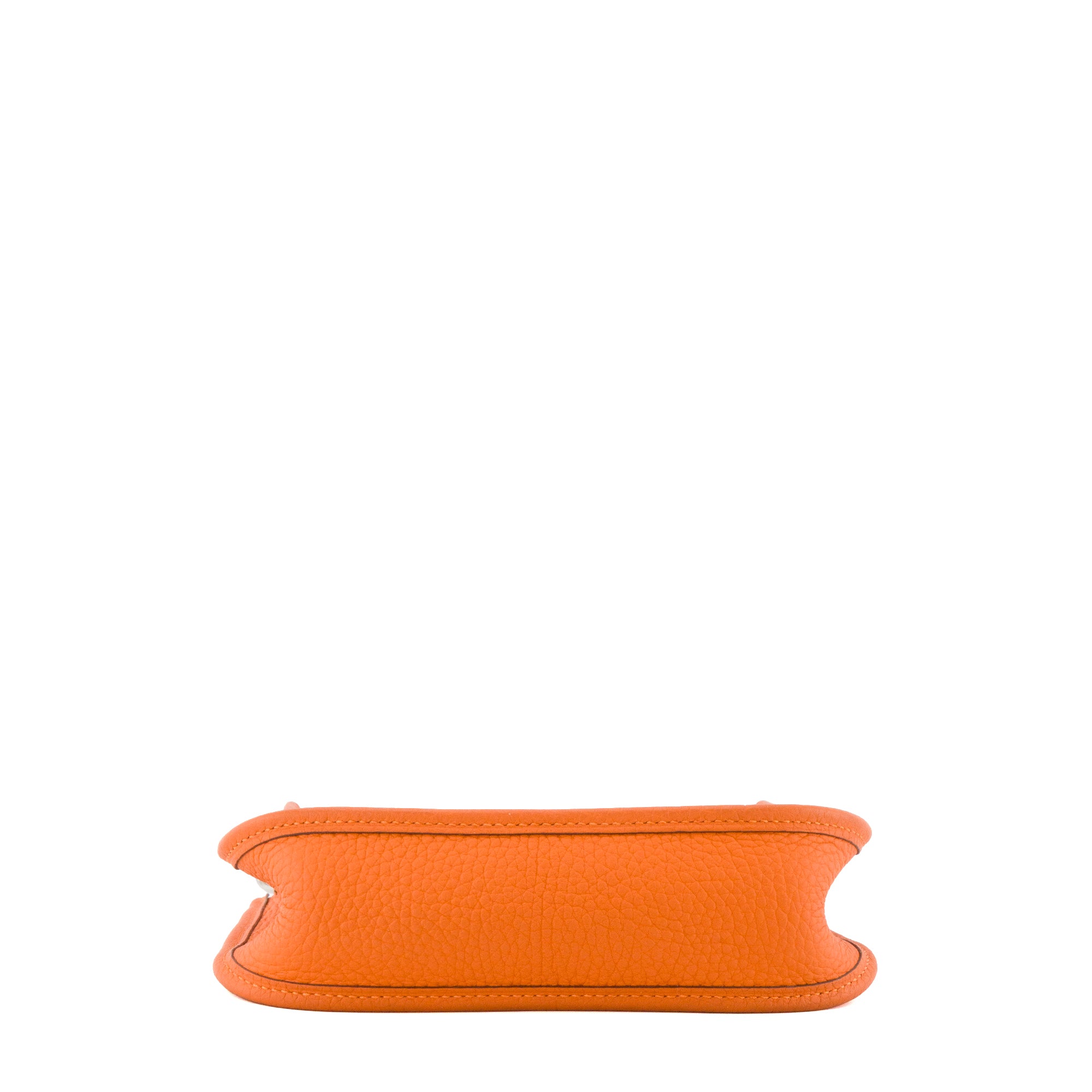 HERMÈS - Sac à bandoulière Evelyne 16 Hermès en cuir grainé orange