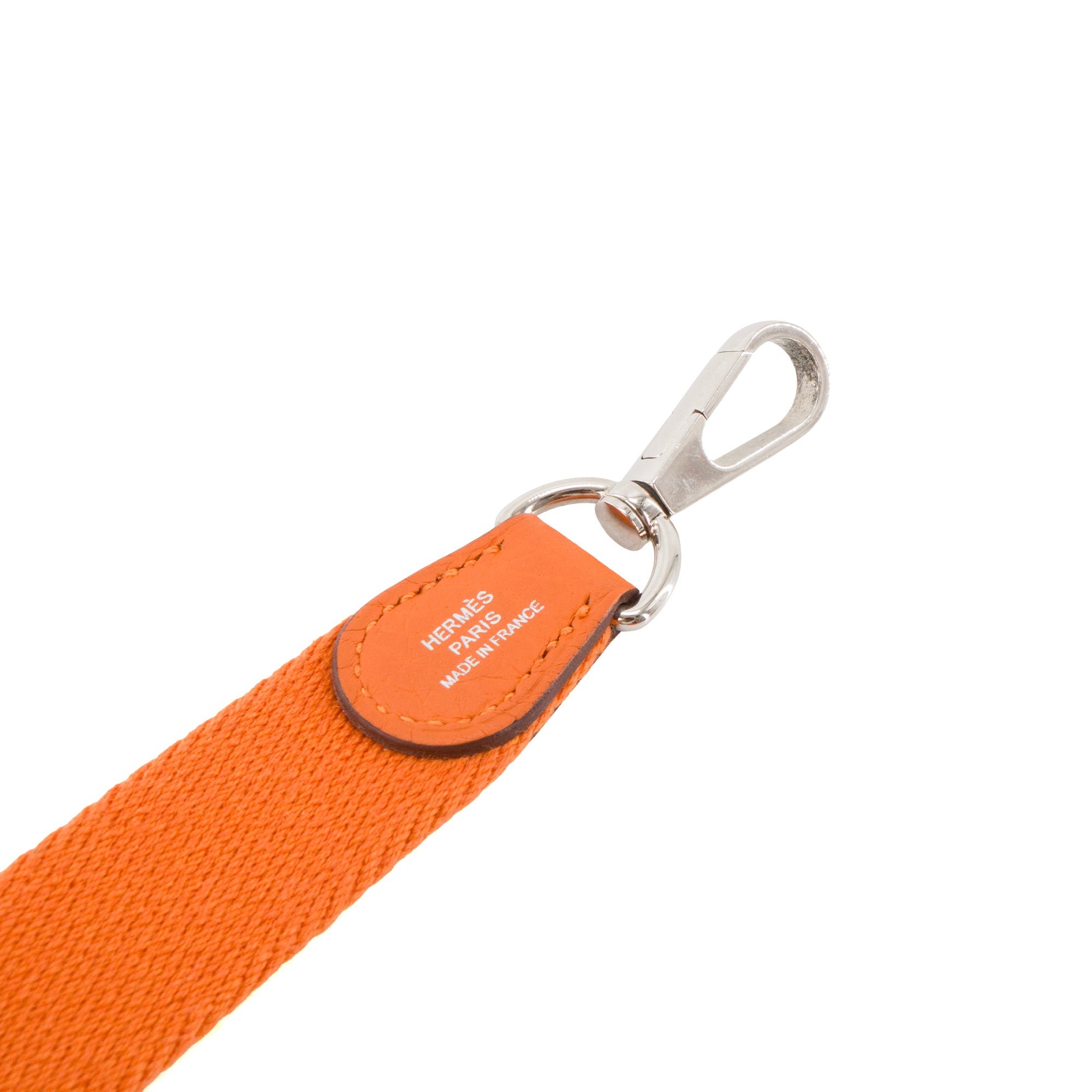 HERMÈS - Sac à bandoulière Evelyne 16 Hermès en cuir grainé orange