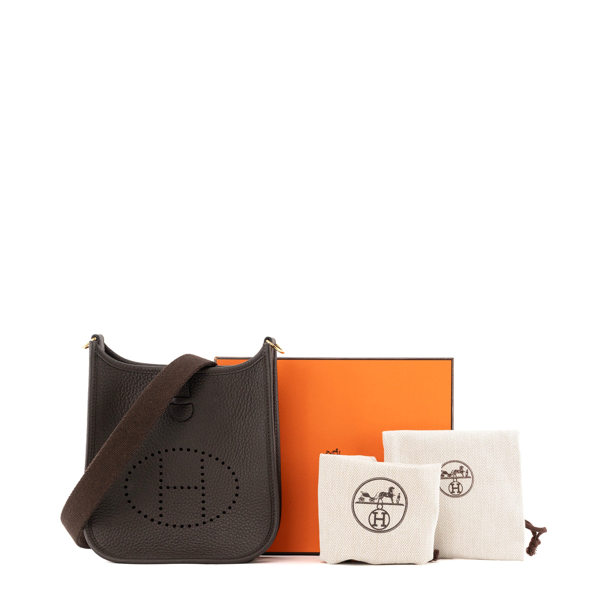 HERMÈS - Sac à bandoulière Evelyne 16 Hermès en cuir clémence marron ébène