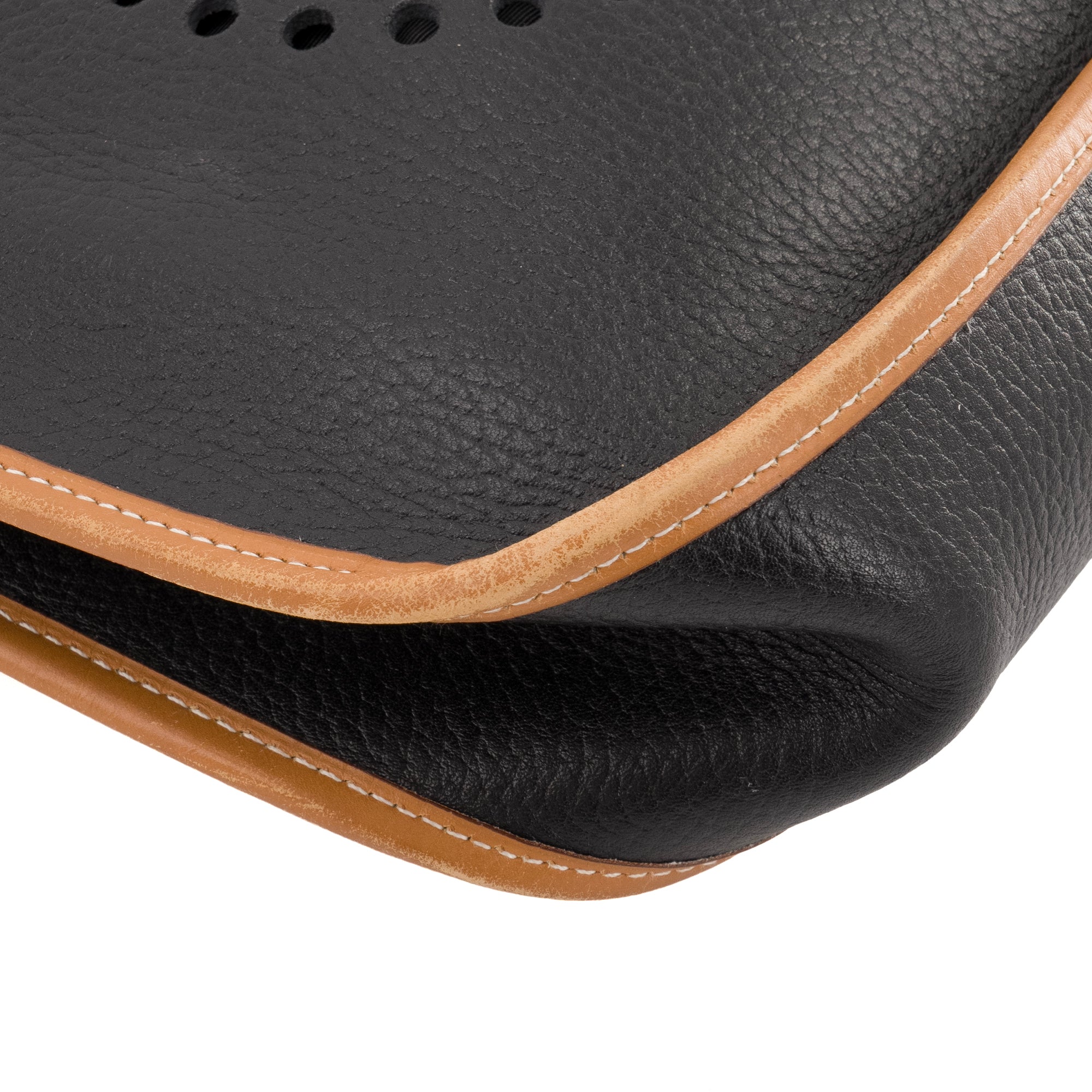 HERMÈS - Sac à bandoulière Evelyne GM Hermès  en cuir noir et marron vintage