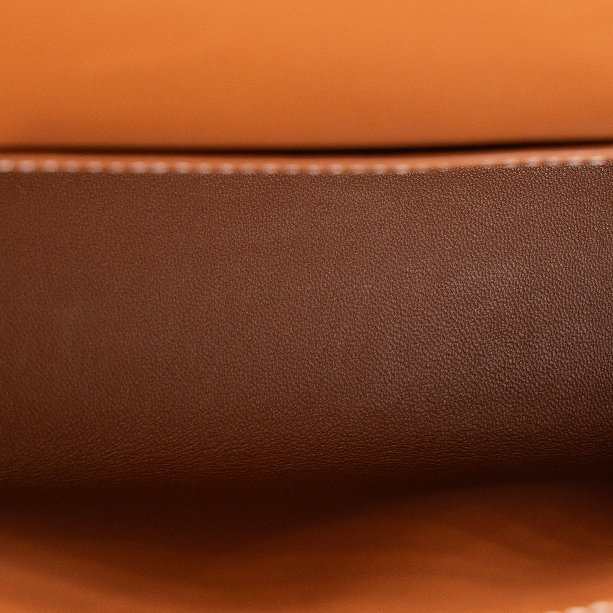 HERMÈS - Sac à bandoulière Kelly 20 mini Hermès en cuir epsom marron gold