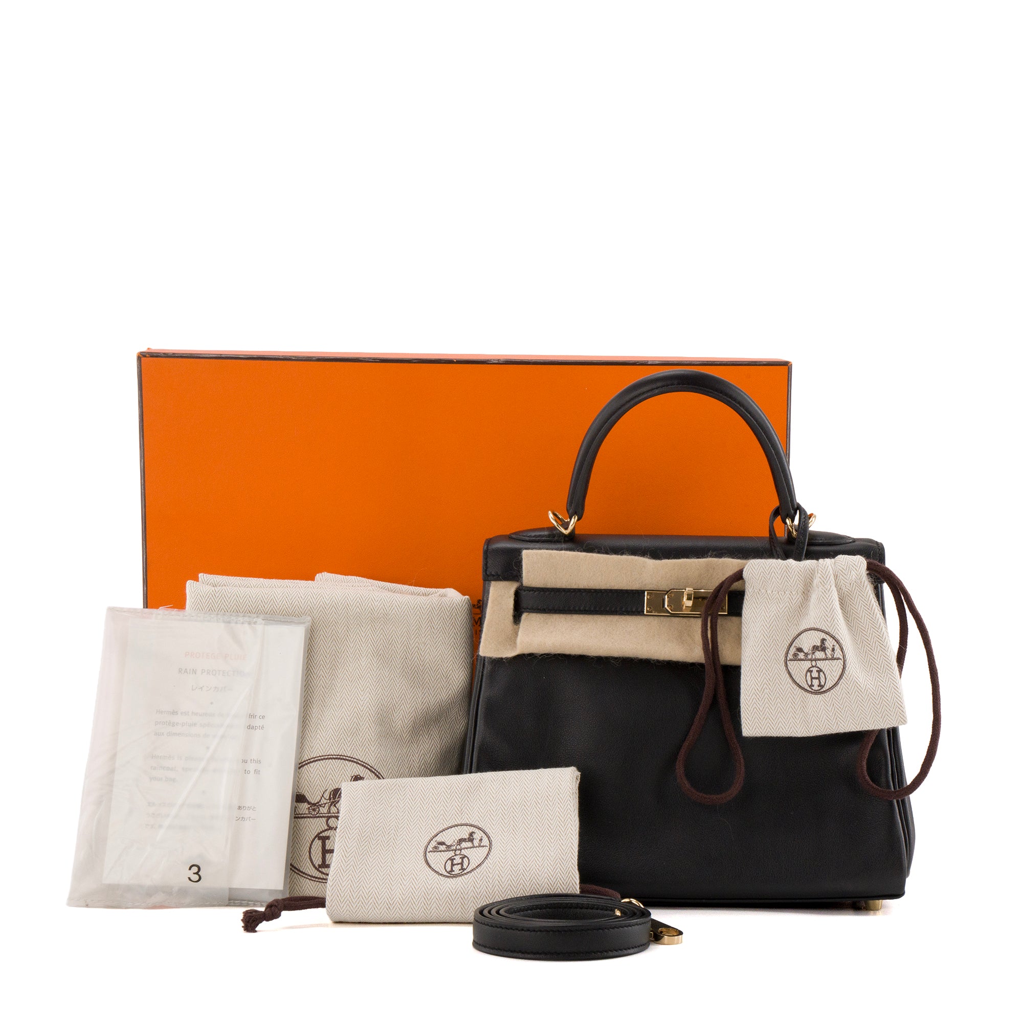 HERMÈS - Sac à bandoulière Kelly 25 Hermès en cuir de veau swift noir HSS